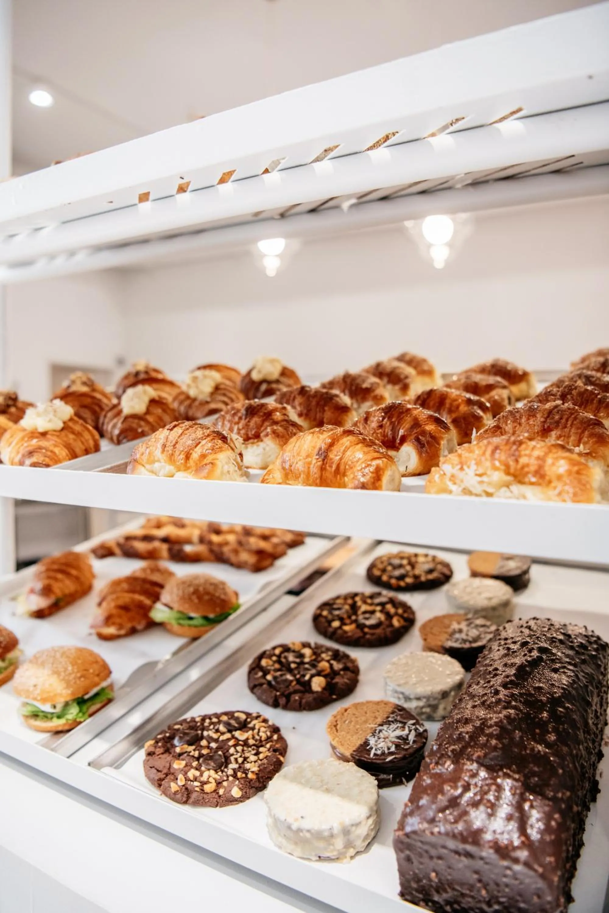 Restaurant/places to eat in 5411 Soho Hotel