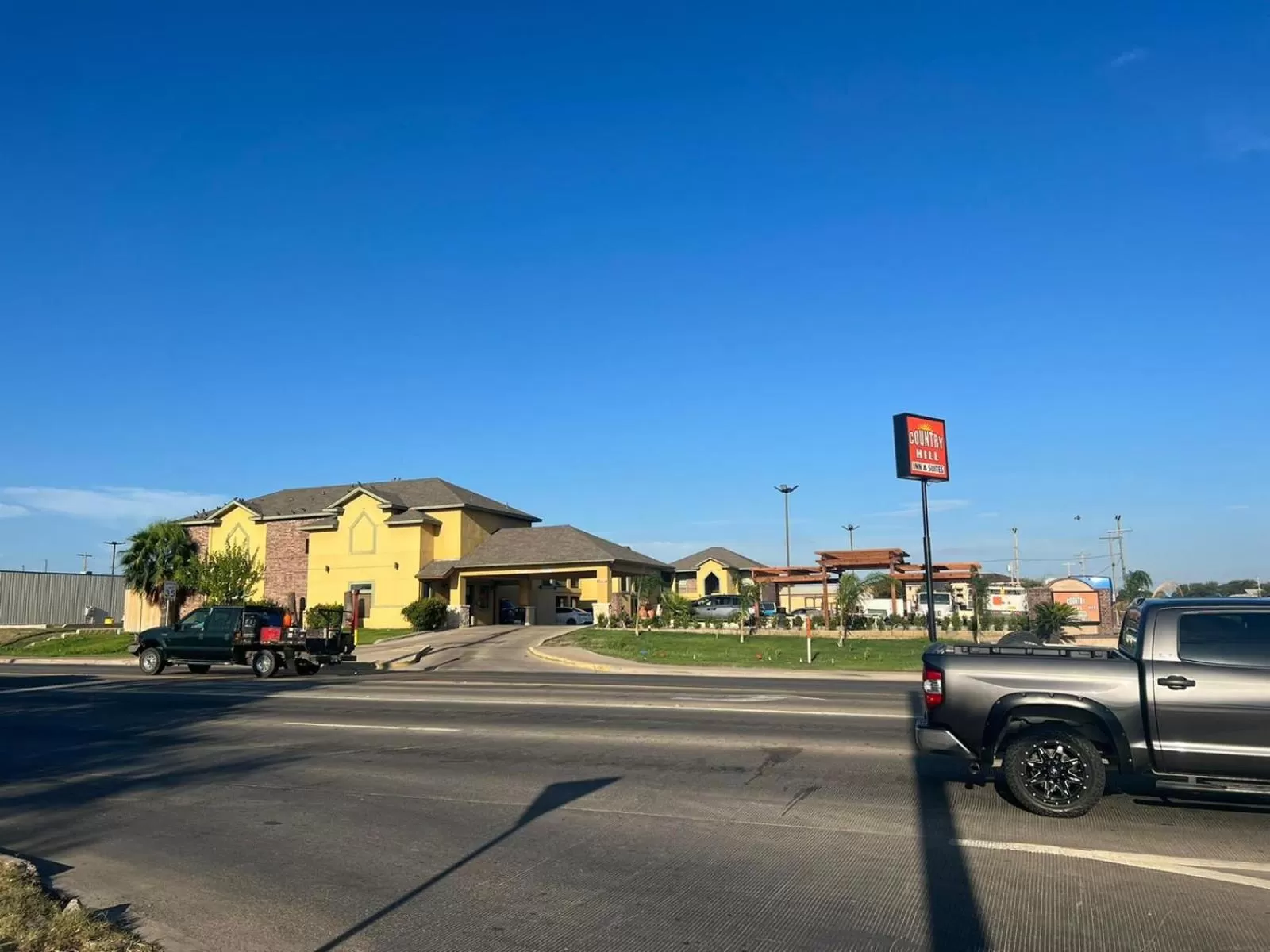 Street view in Country Hill Inn & Suite Eagle Pass