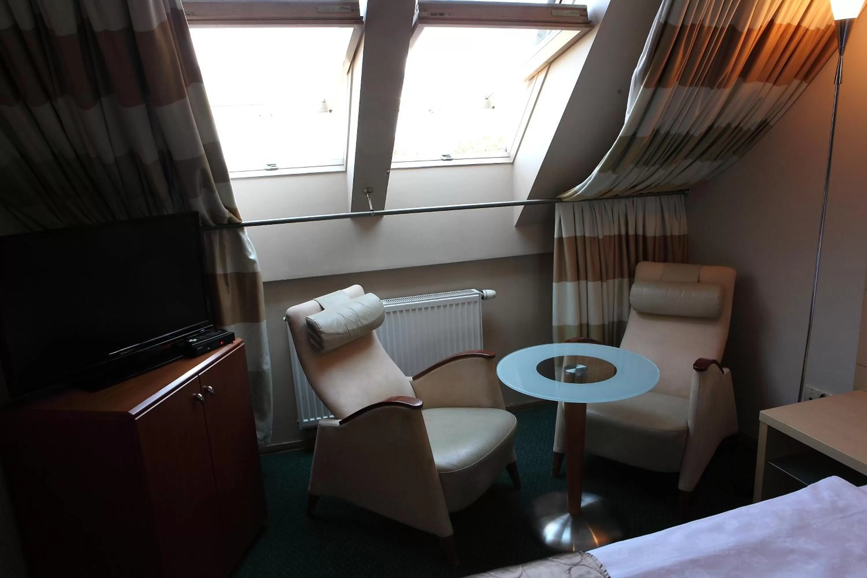 Seating Area in Hotel Katrina