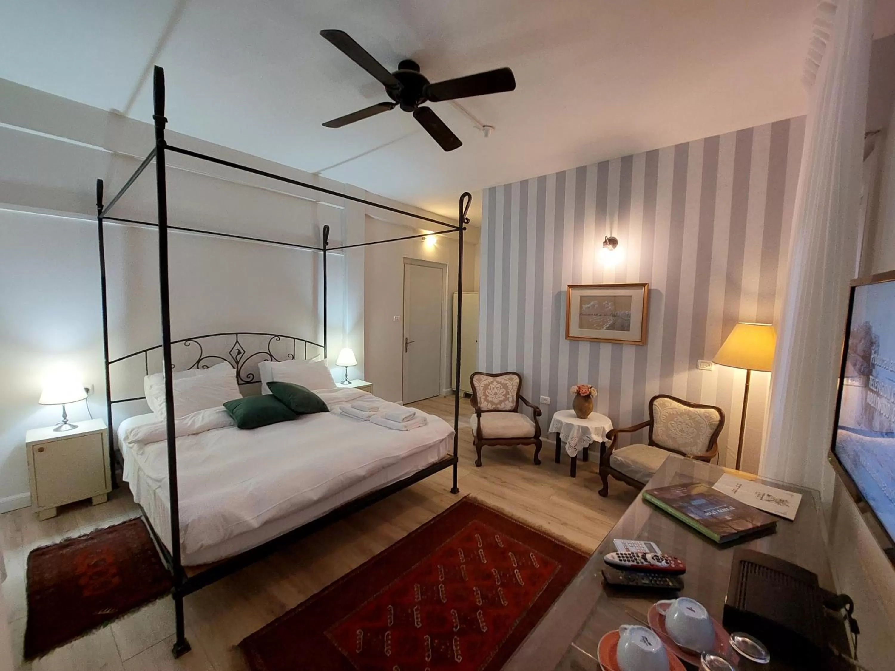 Bed in Lishansky Since 1936