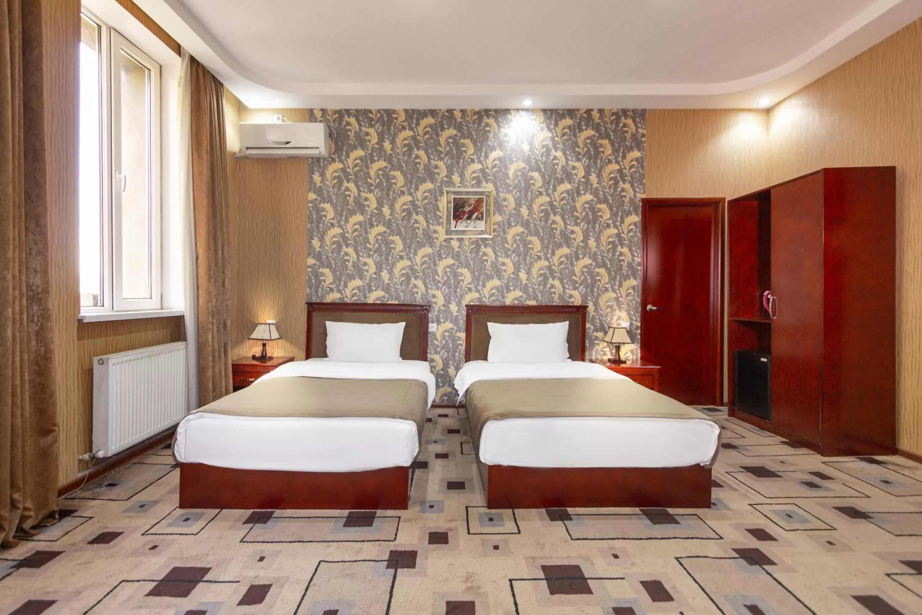 Bed in Margo Palace Hotel