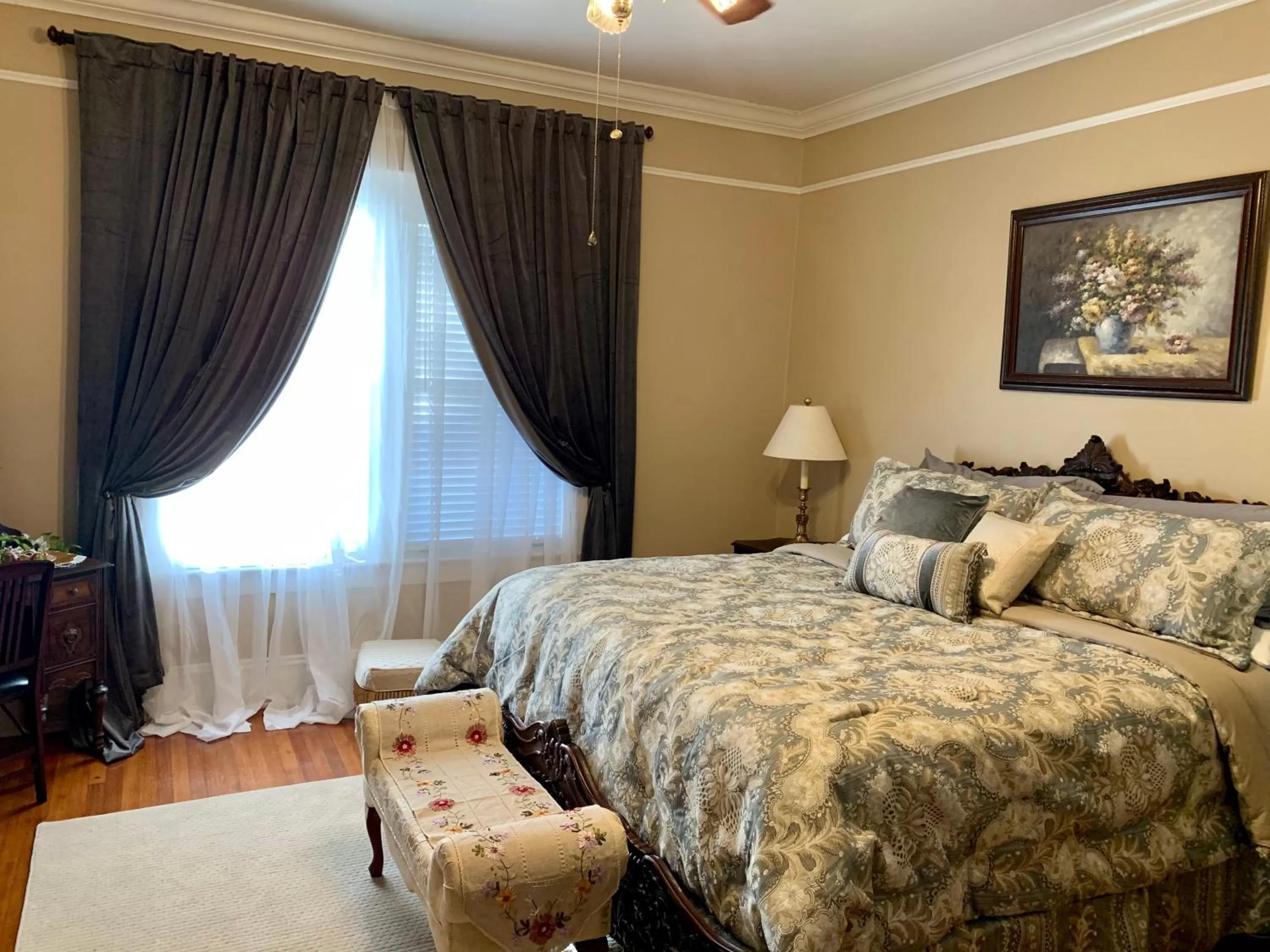 King Room in The Inn on Front Street