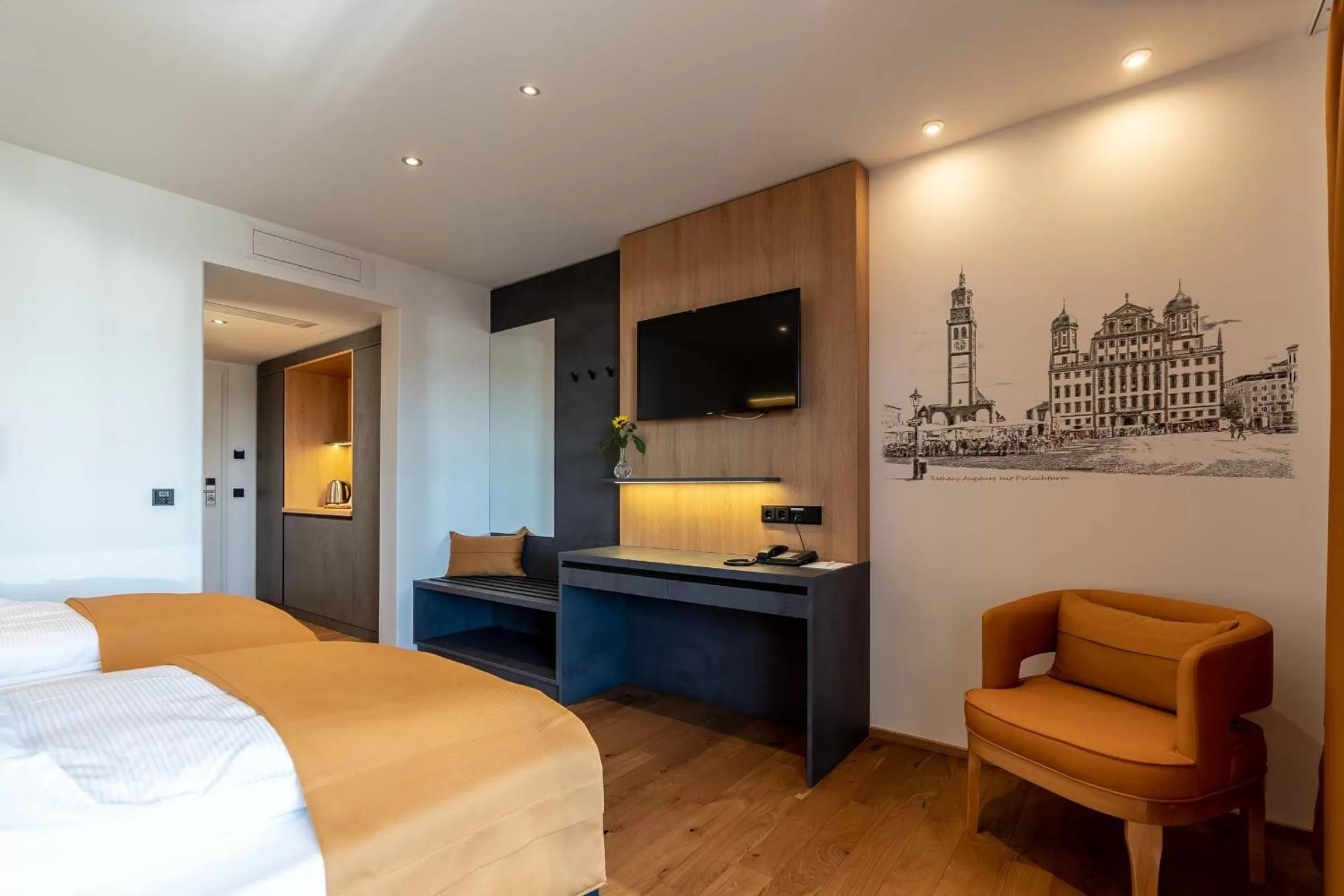 TV and multimedia, Bed in Augsburg Hotel Sonnenhof