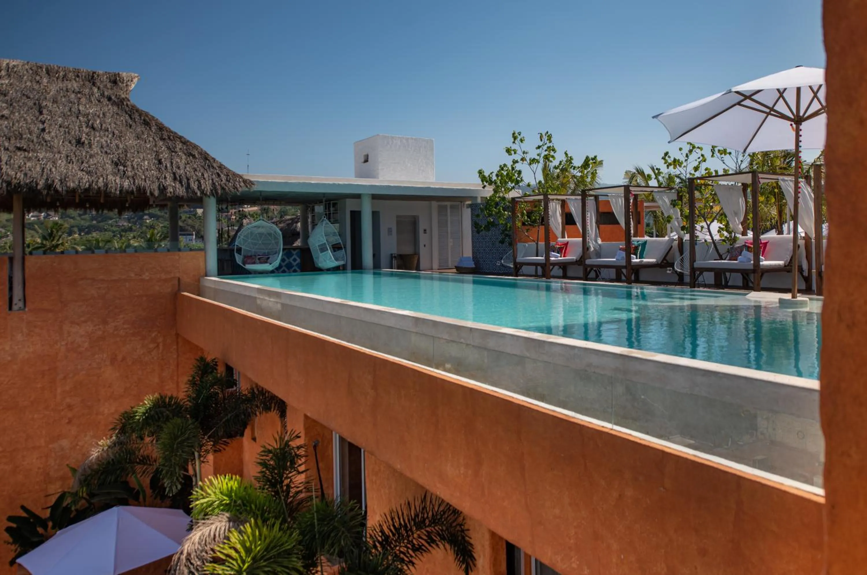 Swimming pool in Sayulinda Hotel