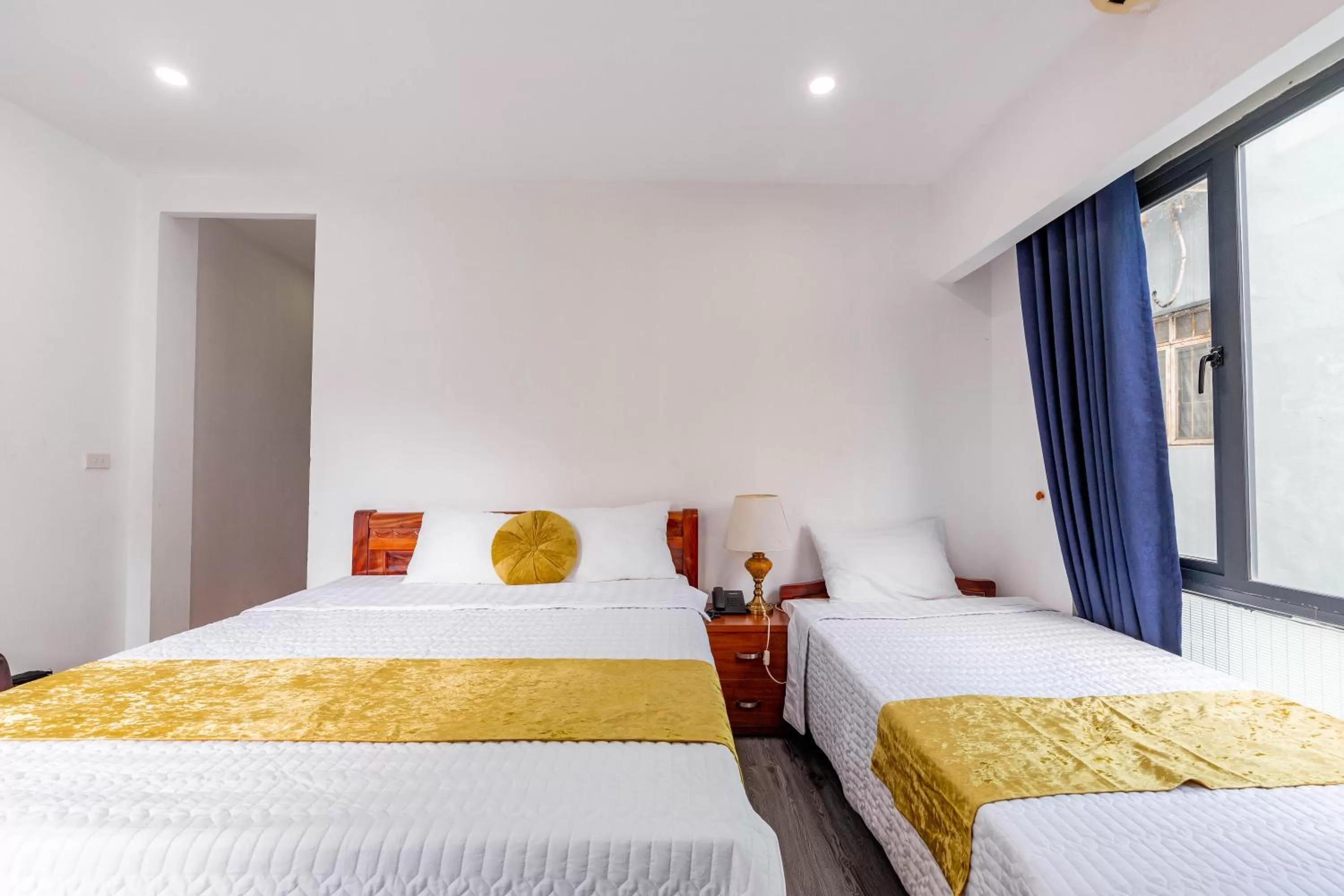 Bed in Hanoi View Legend Hotel