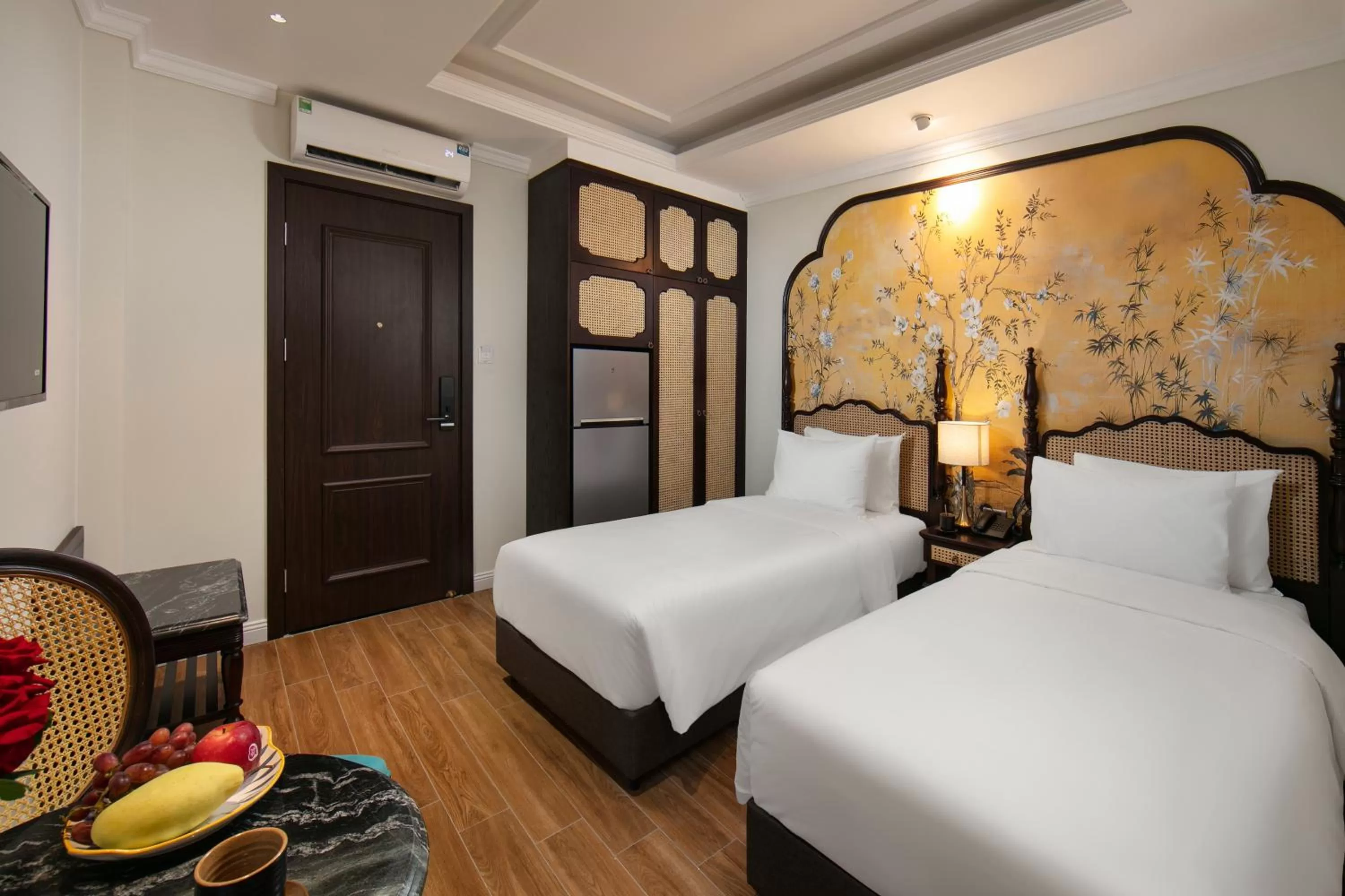 View (from property/room), Bed in La Passion Hanoi Hotel & Apartment