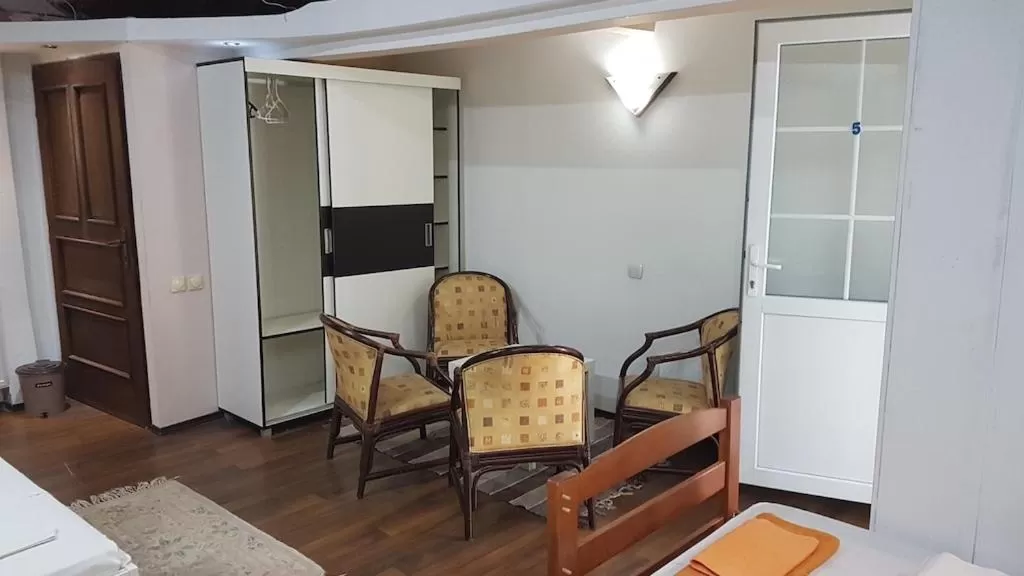 Dining Area in LIRA EXCELLENT NIS