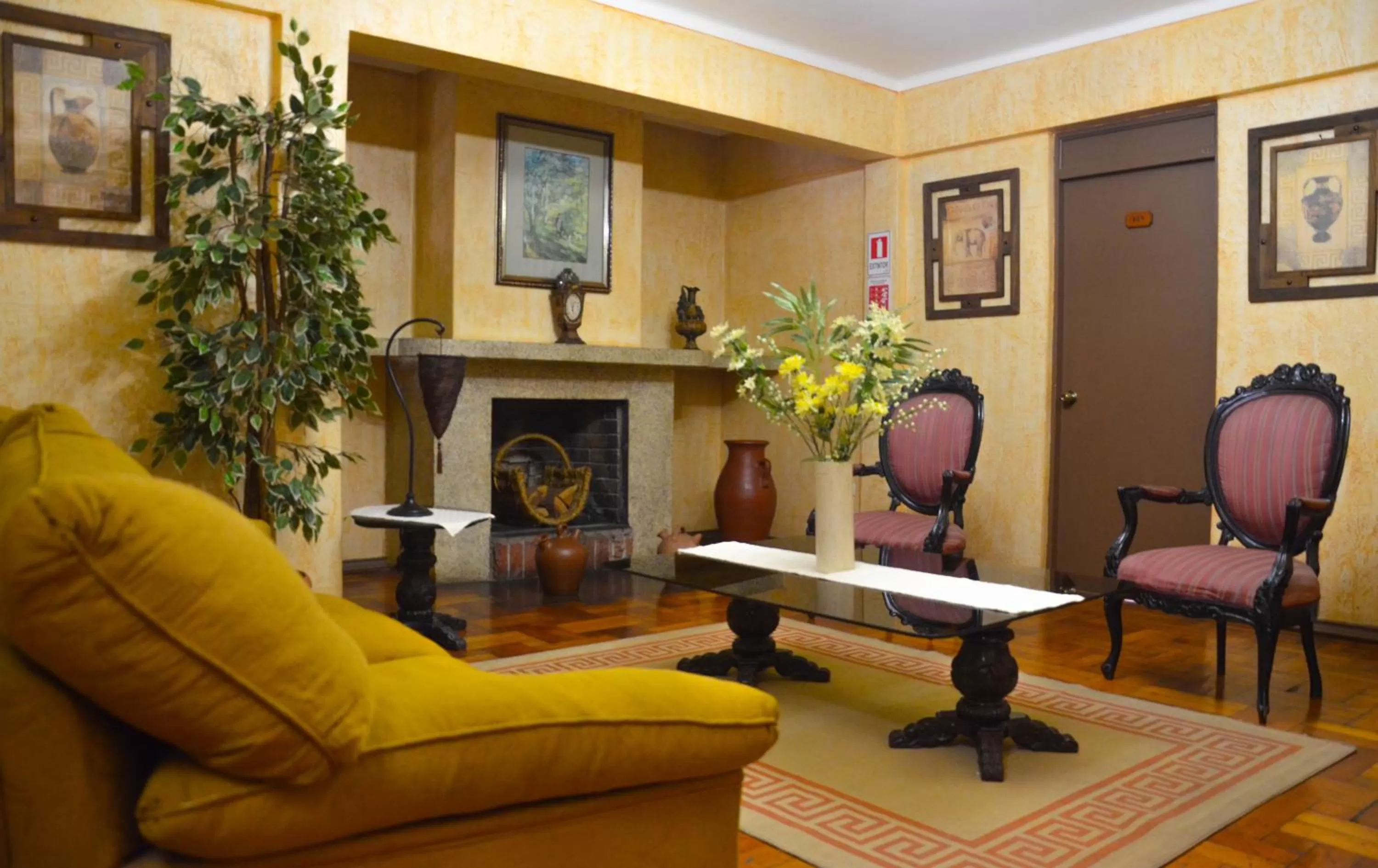 Living room, Seating Area in Hotel Dikran