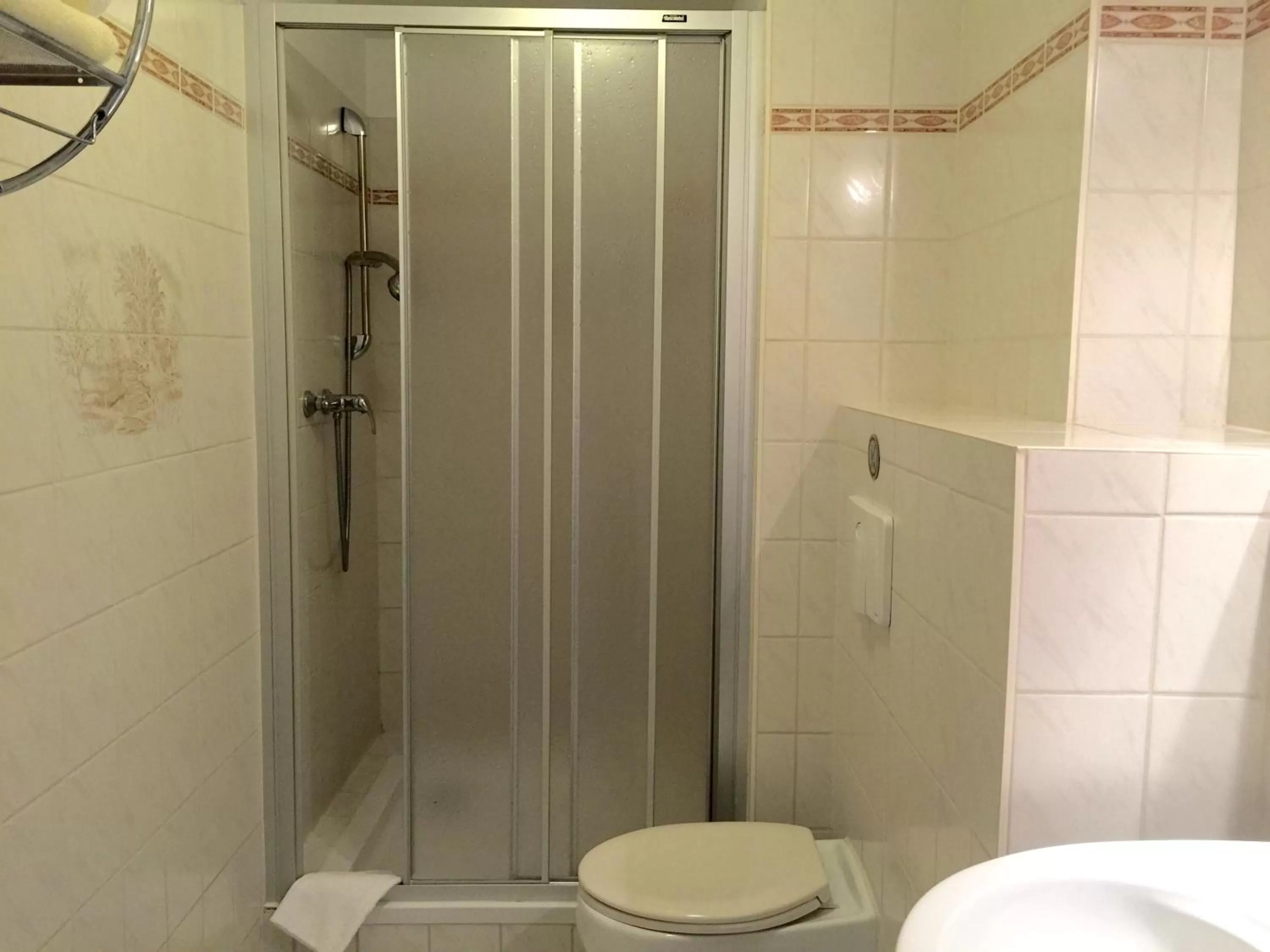 Bathroom in Pension Villa Else