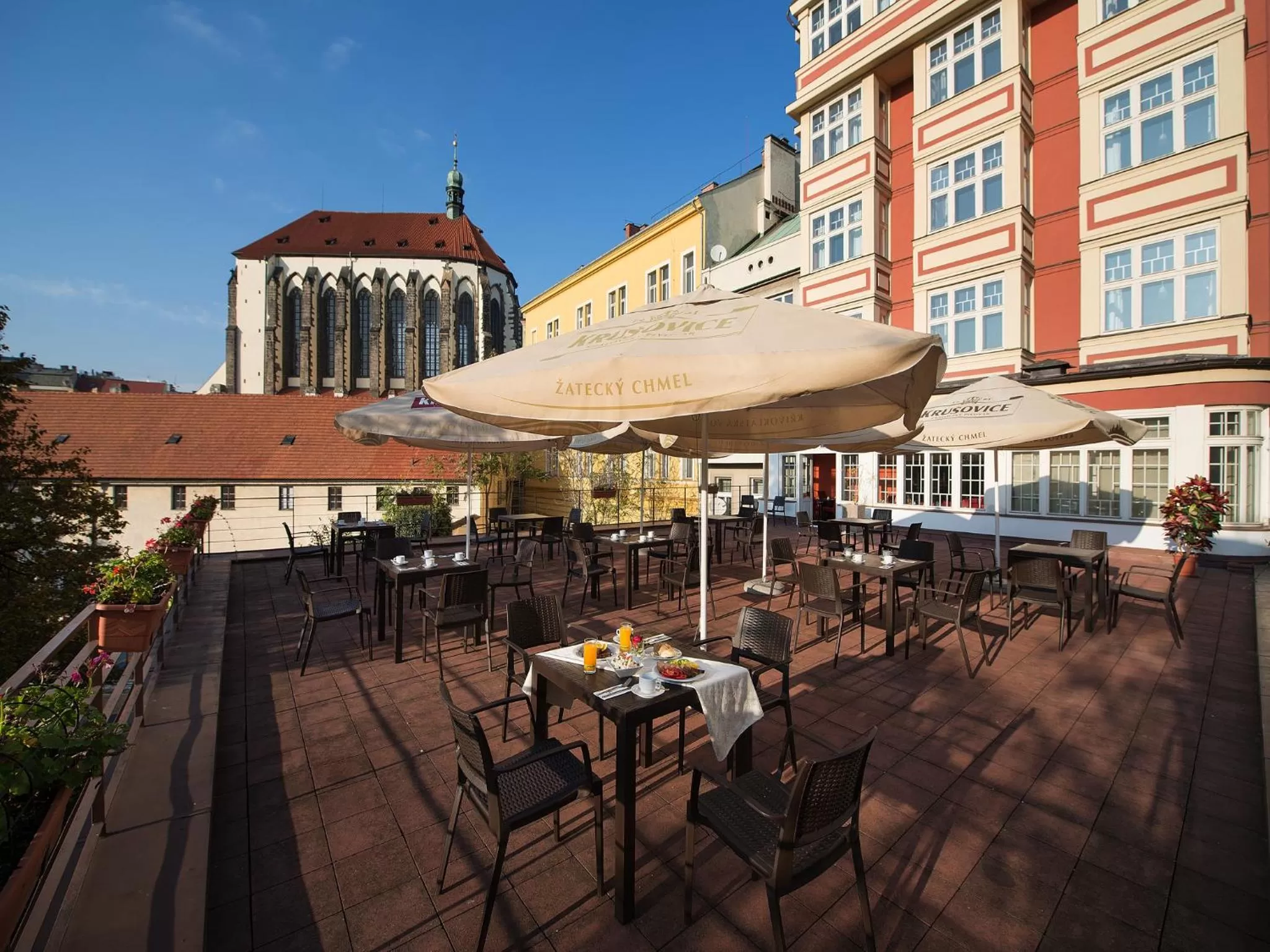 Day in EA Hotel Julis