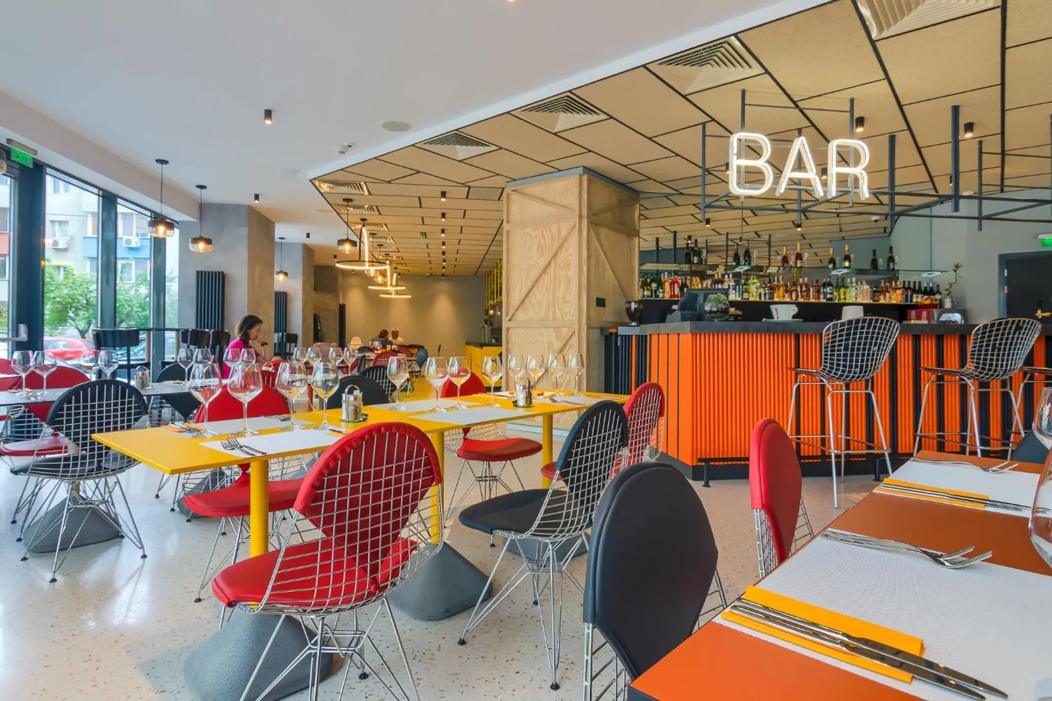 Restaurant/places to eat in ibis Styles Bucharest Erbas