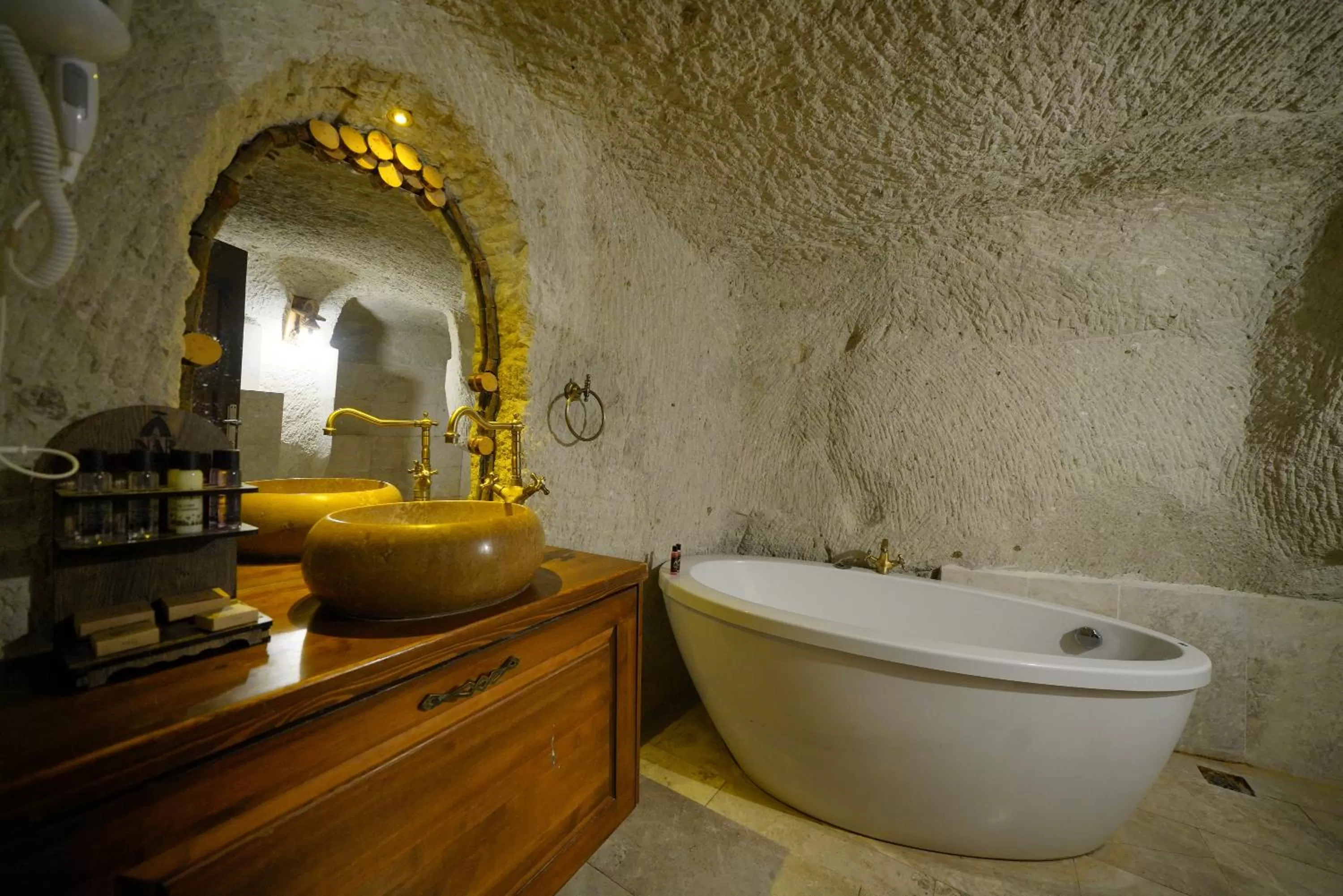 Bath in Cappadocia Nar Cave House & Swimming Pool