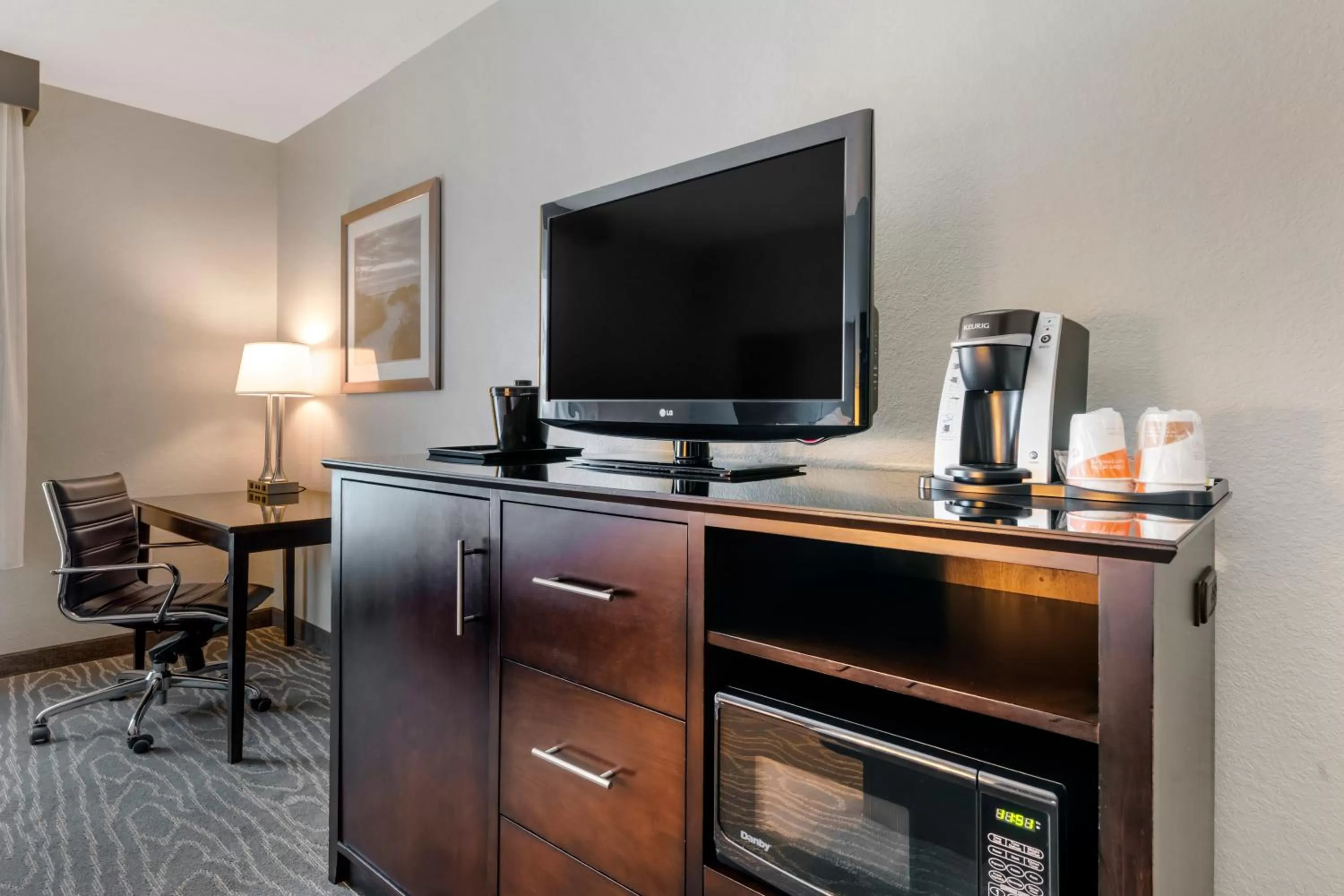 TV and multimedia in Comfort Inn & Suites Melbourne-Viera
