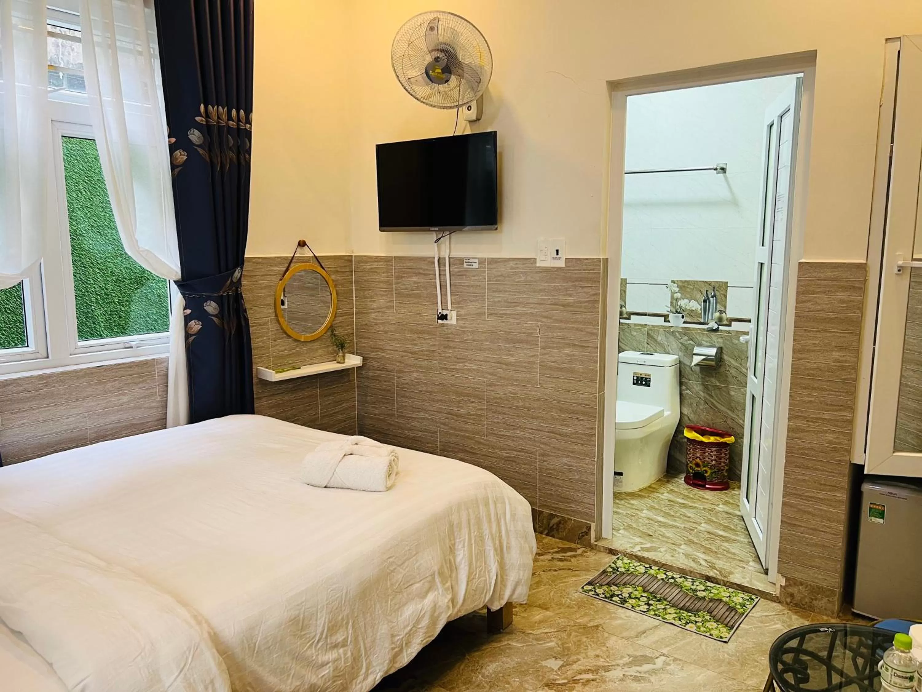 TV and multimedia, Bed in Villa - Hotel Nam Khang 2 Dalat