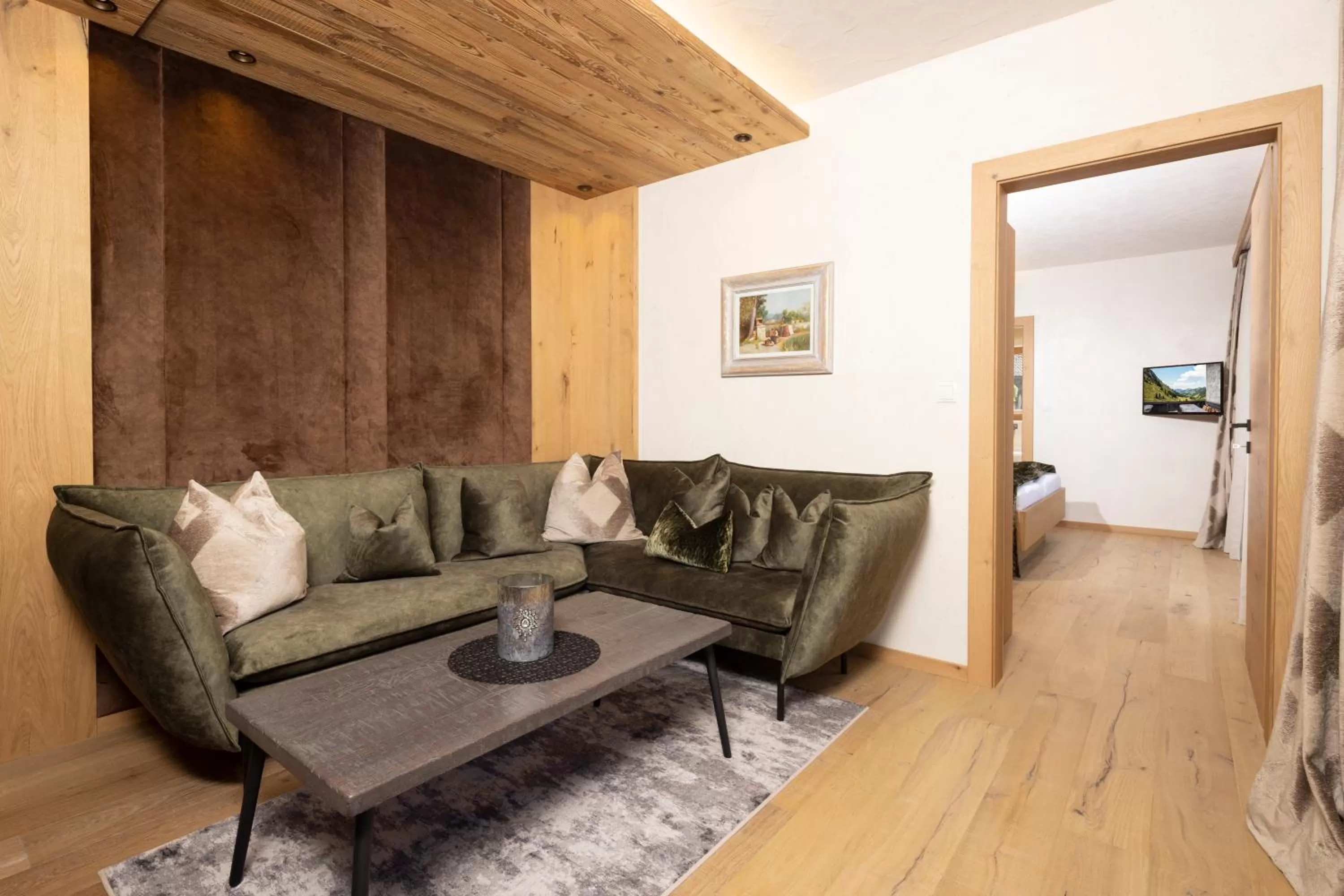 TV and multimedia, Seating Area in Natur & Spa Resort "Der Alpbacherhof" Superior