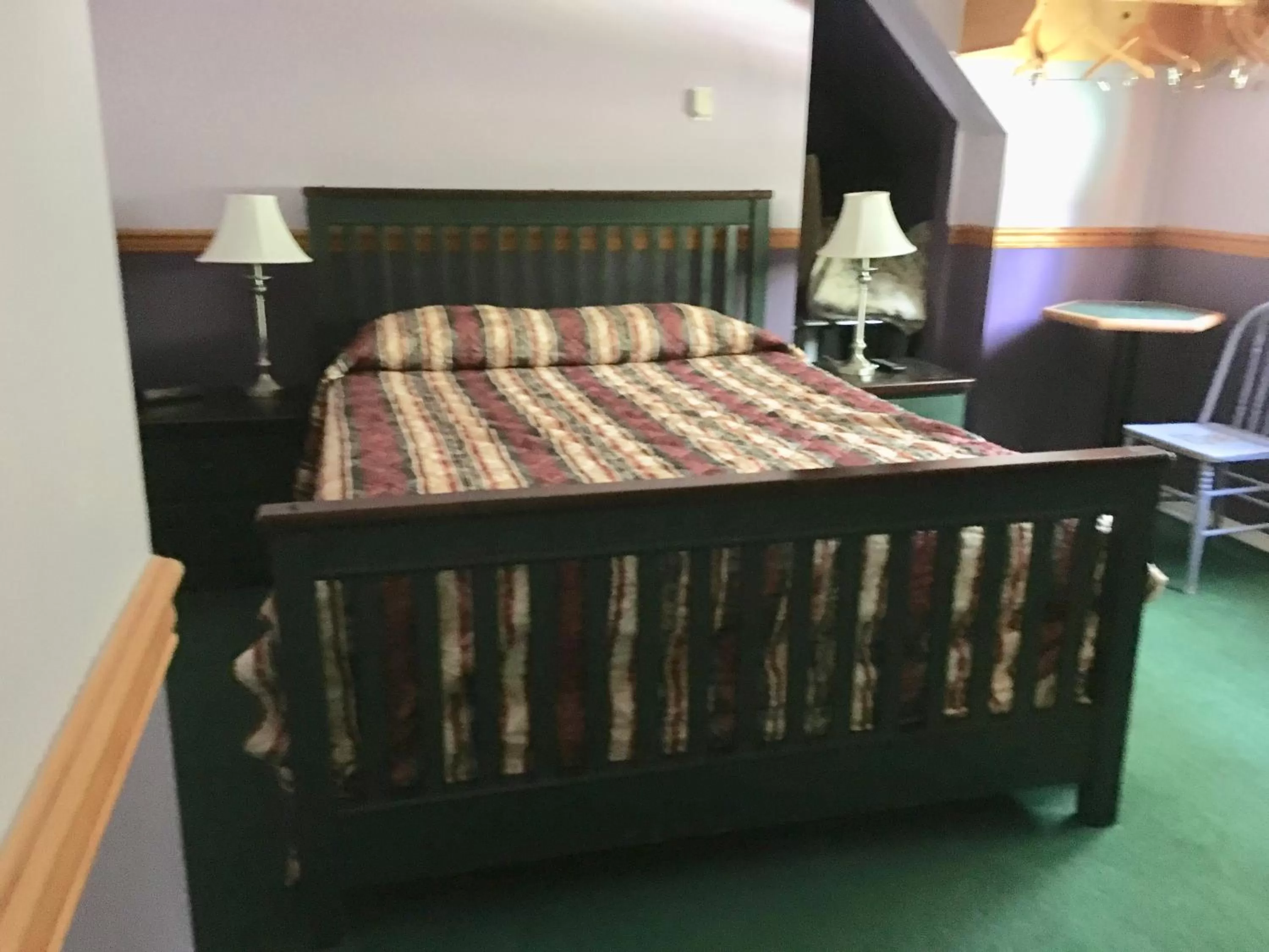 Bed in Rainbow Lake Castle Resort