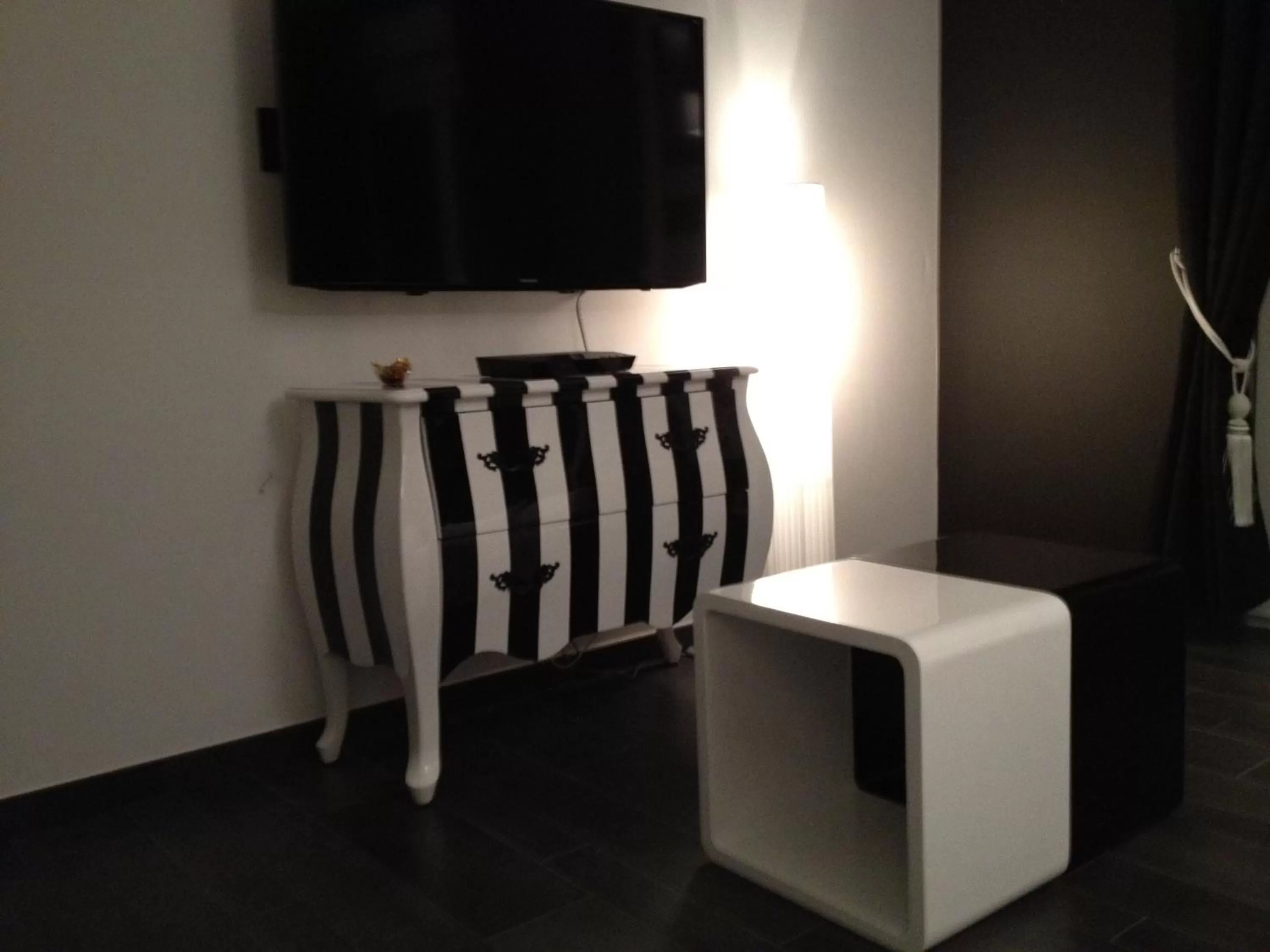 V E R O N E - Rooms & Suites - Liège - Rocourt