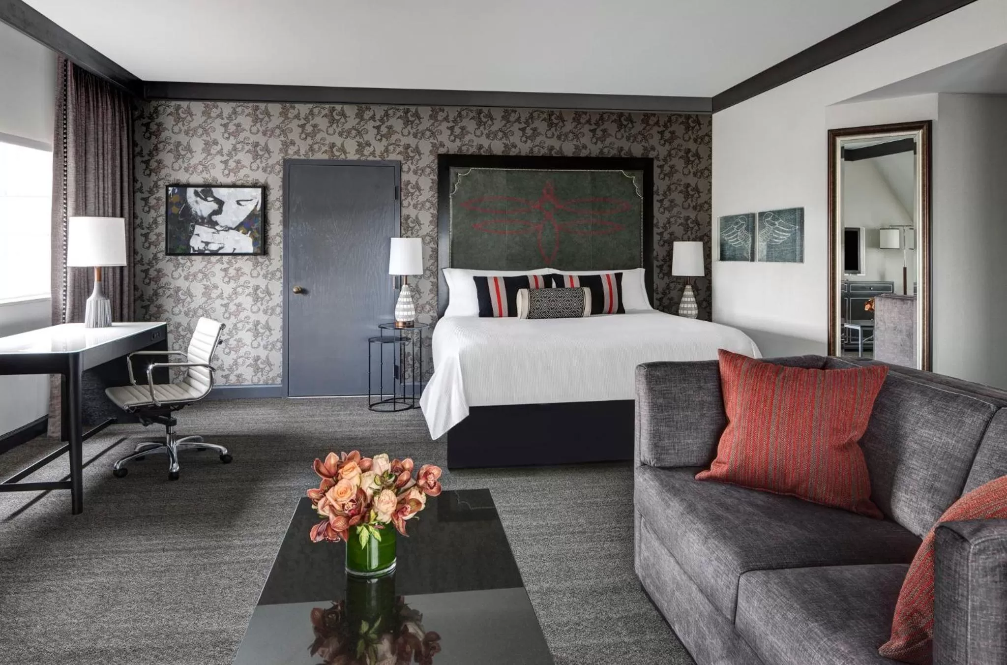 Grand Junior Suite in Loews Nashville Hotel at Vanderbilt Plaza