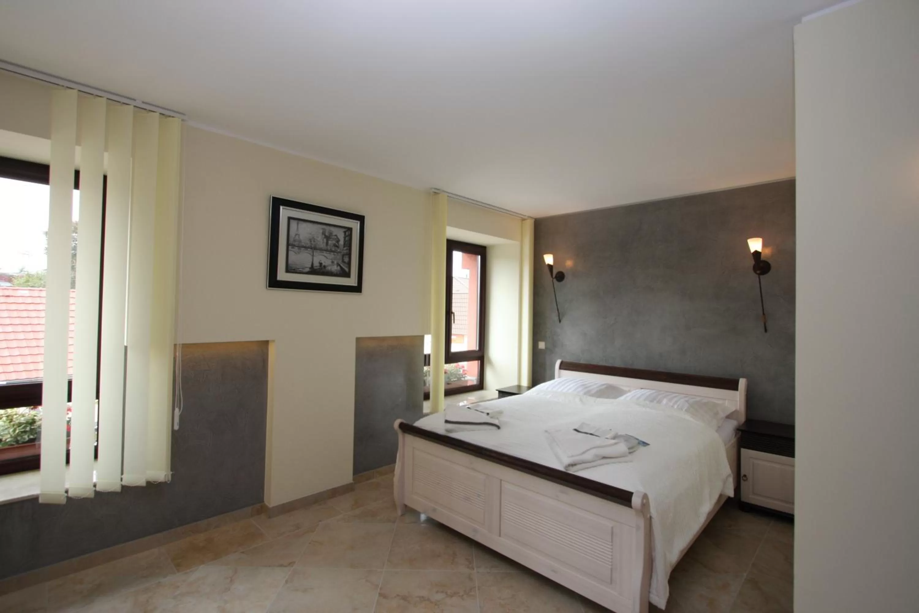 Photo of the whole room, Bed in Hotel Da Gianni GmbH