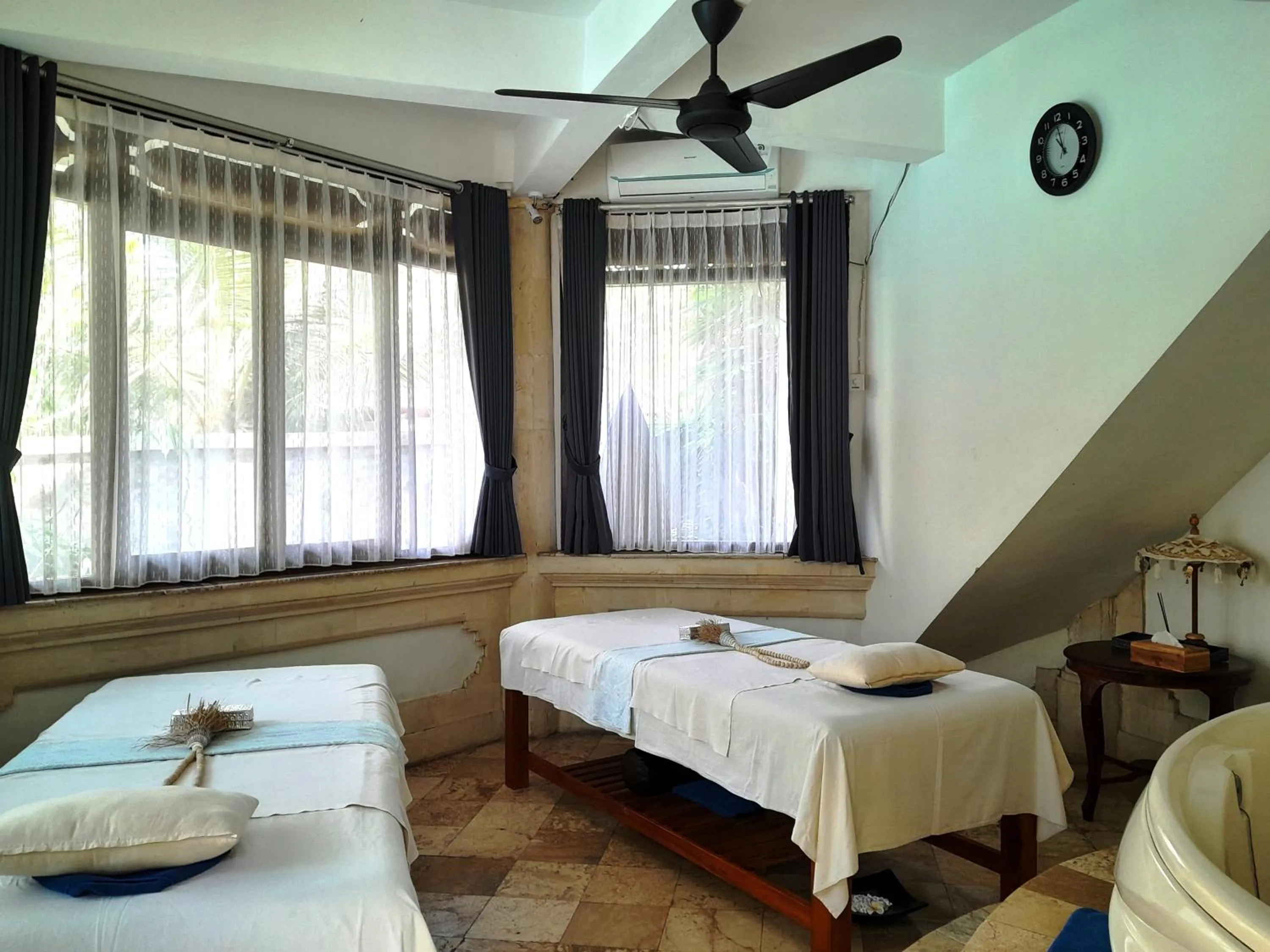 Massage in Panorama Hotel