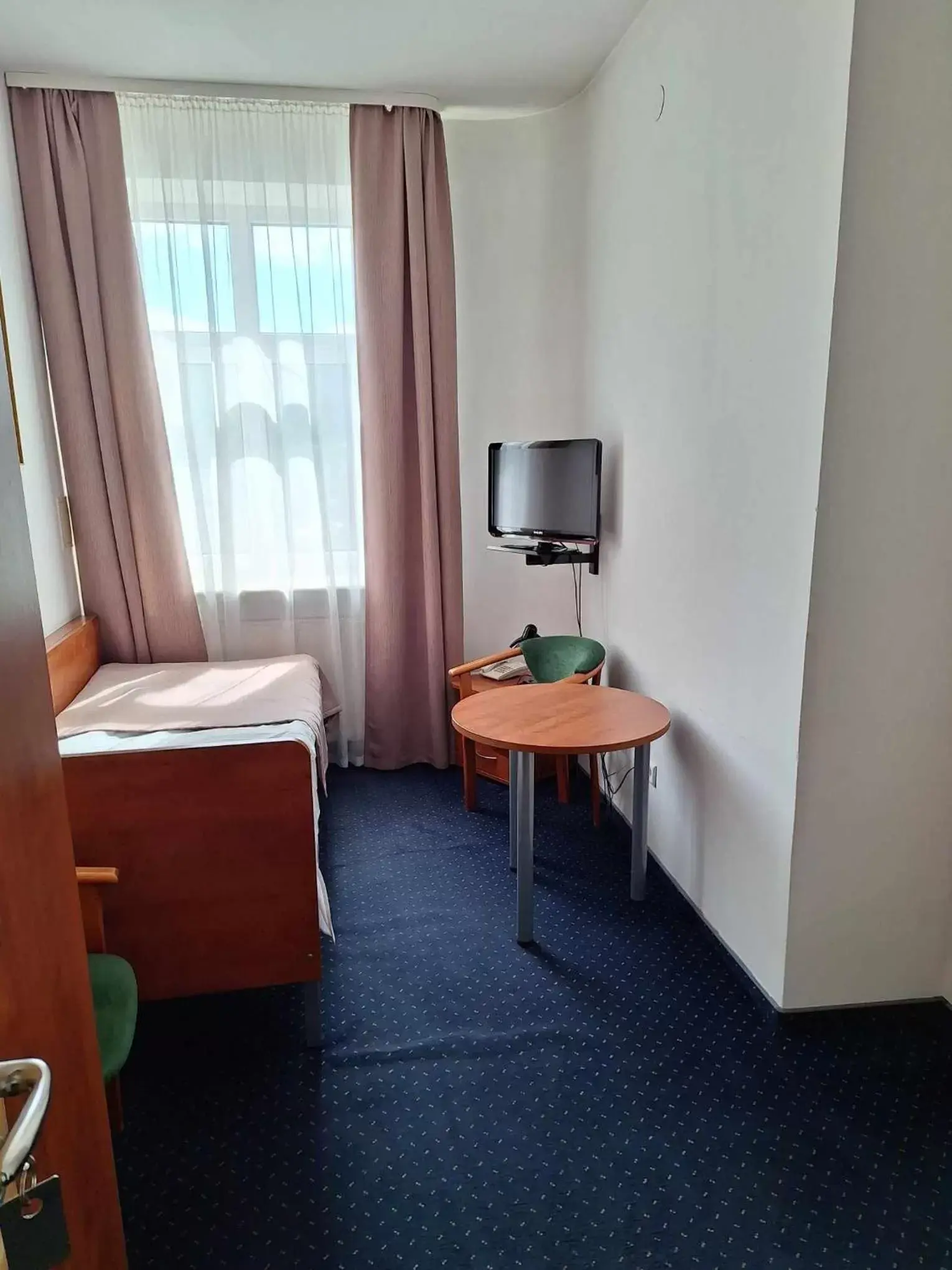 Economy Single Room in Hotel *** NAT Krynica Zdrój Economy Single Room in Hotel *** NAT Krynica Zdrój