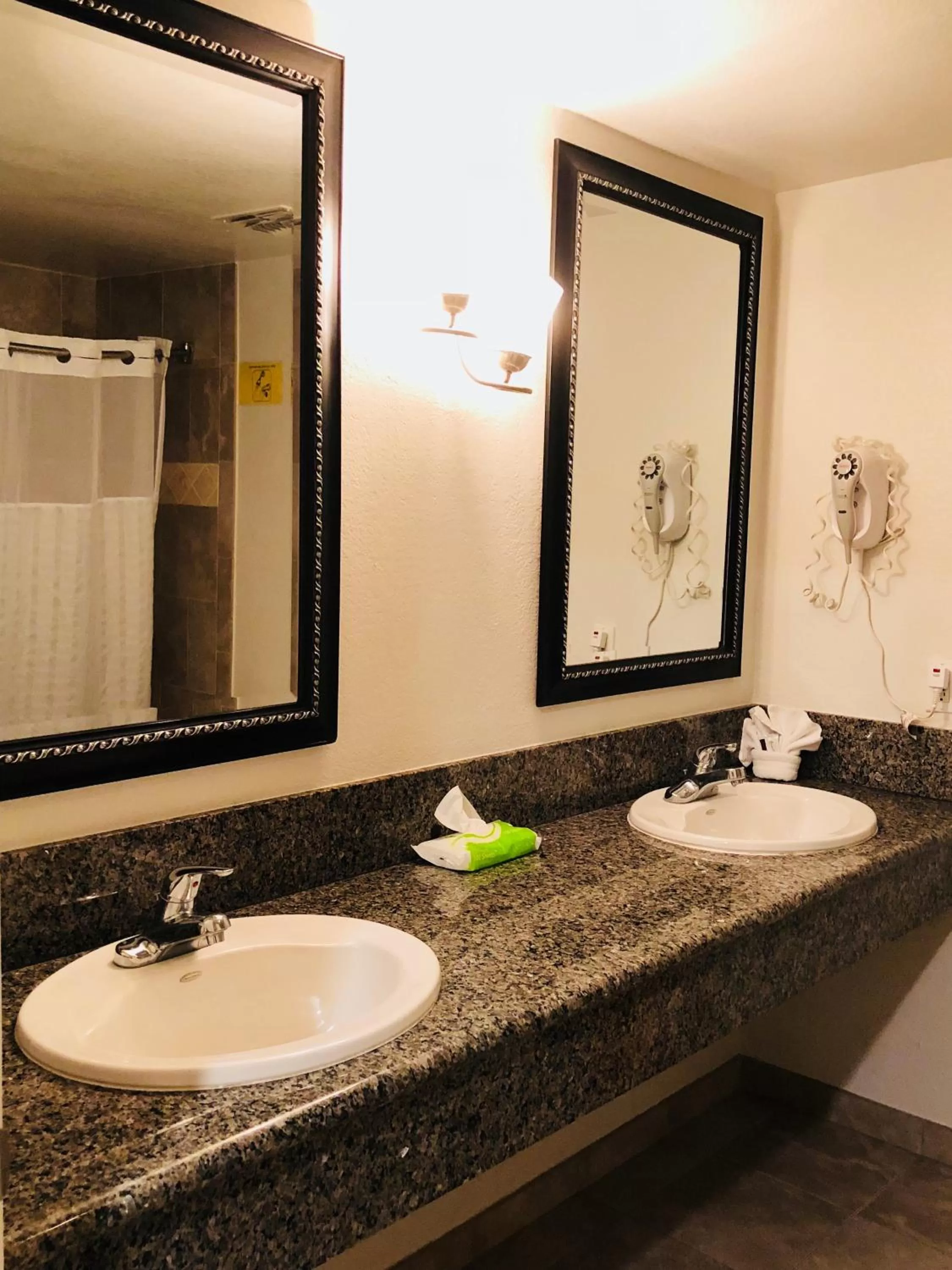 Bathroom in Sakura Inn