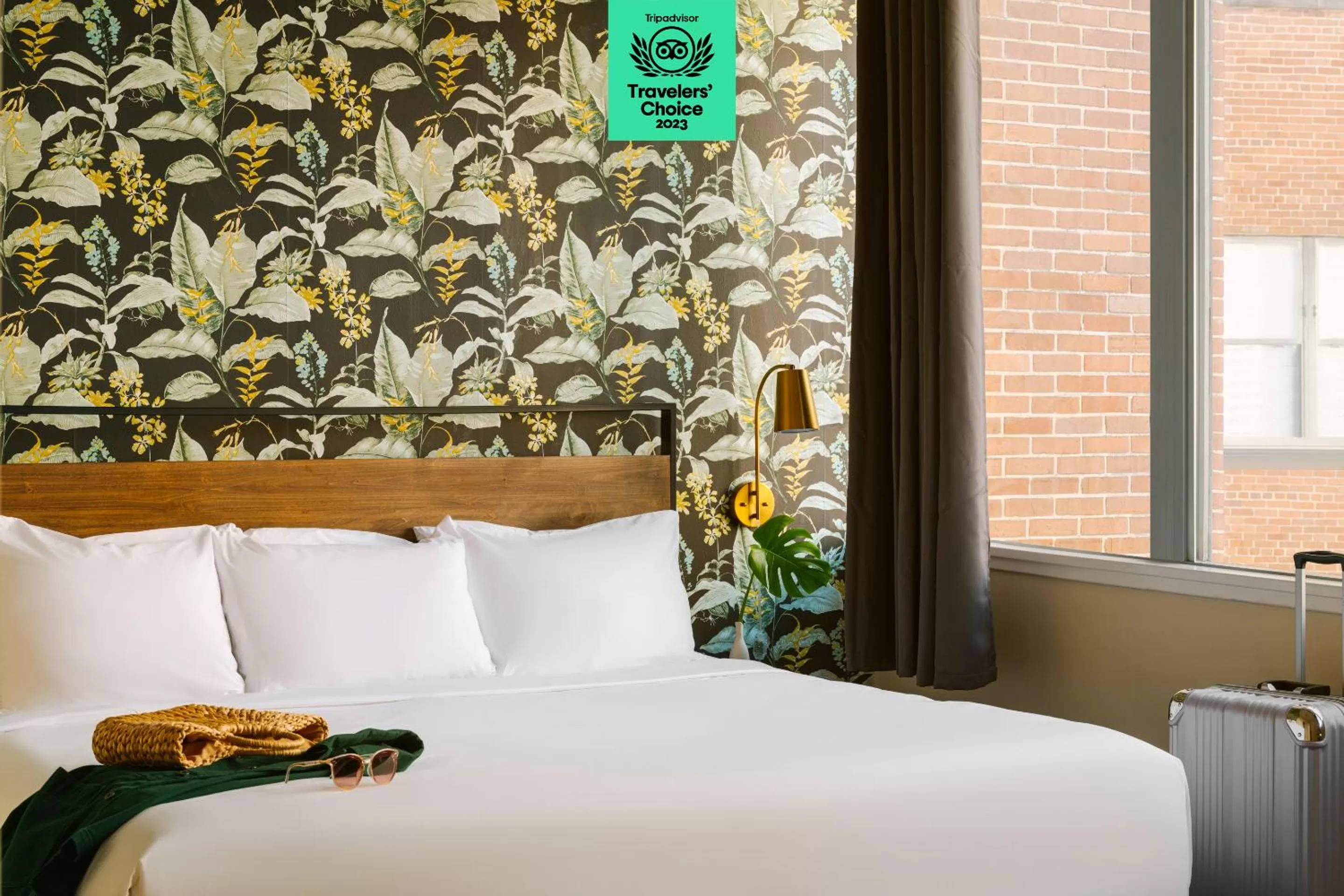 Roami at Duncan Plaza