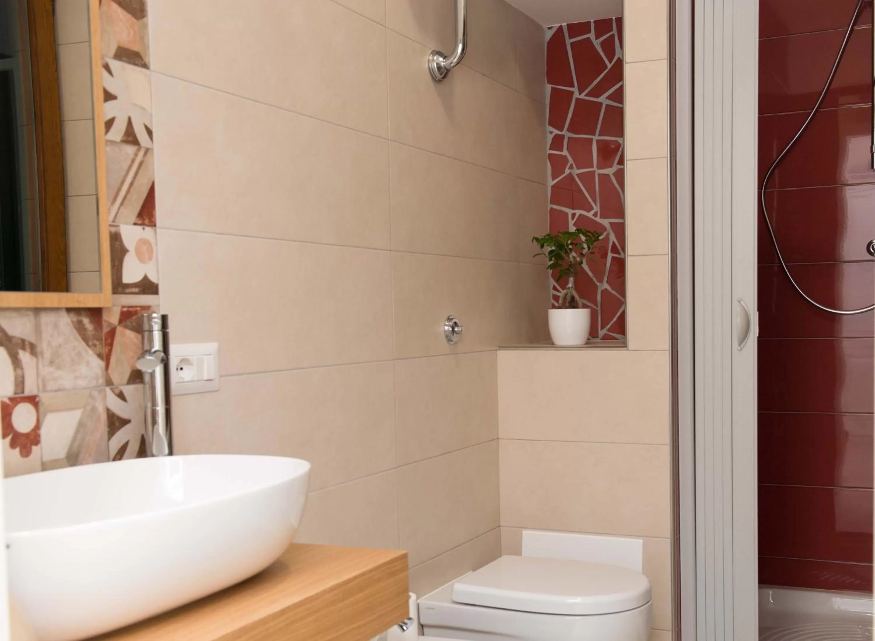 Bathroom in Nolana '86