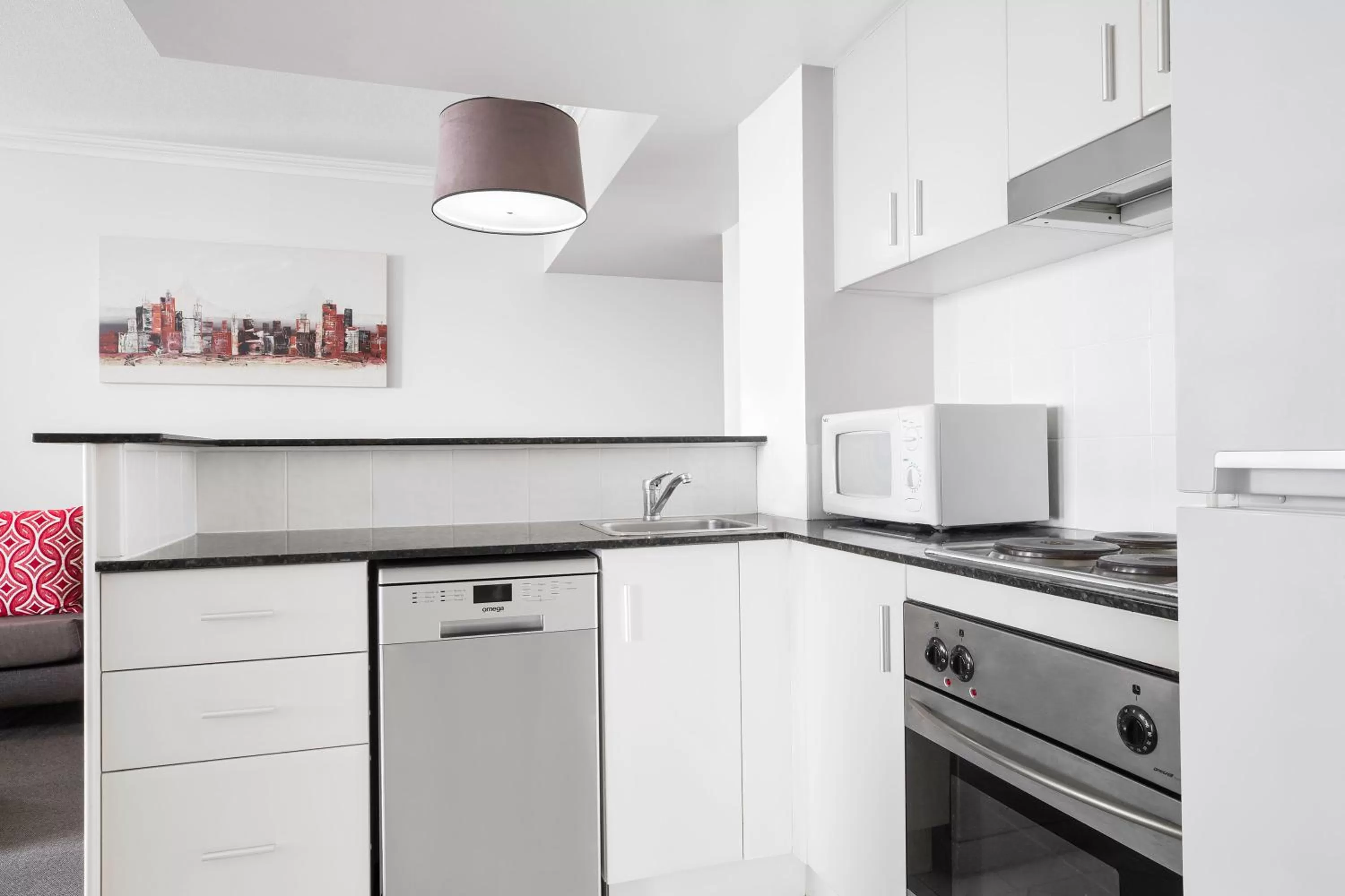 Kitchen or kitchenette in Mantra on Queen