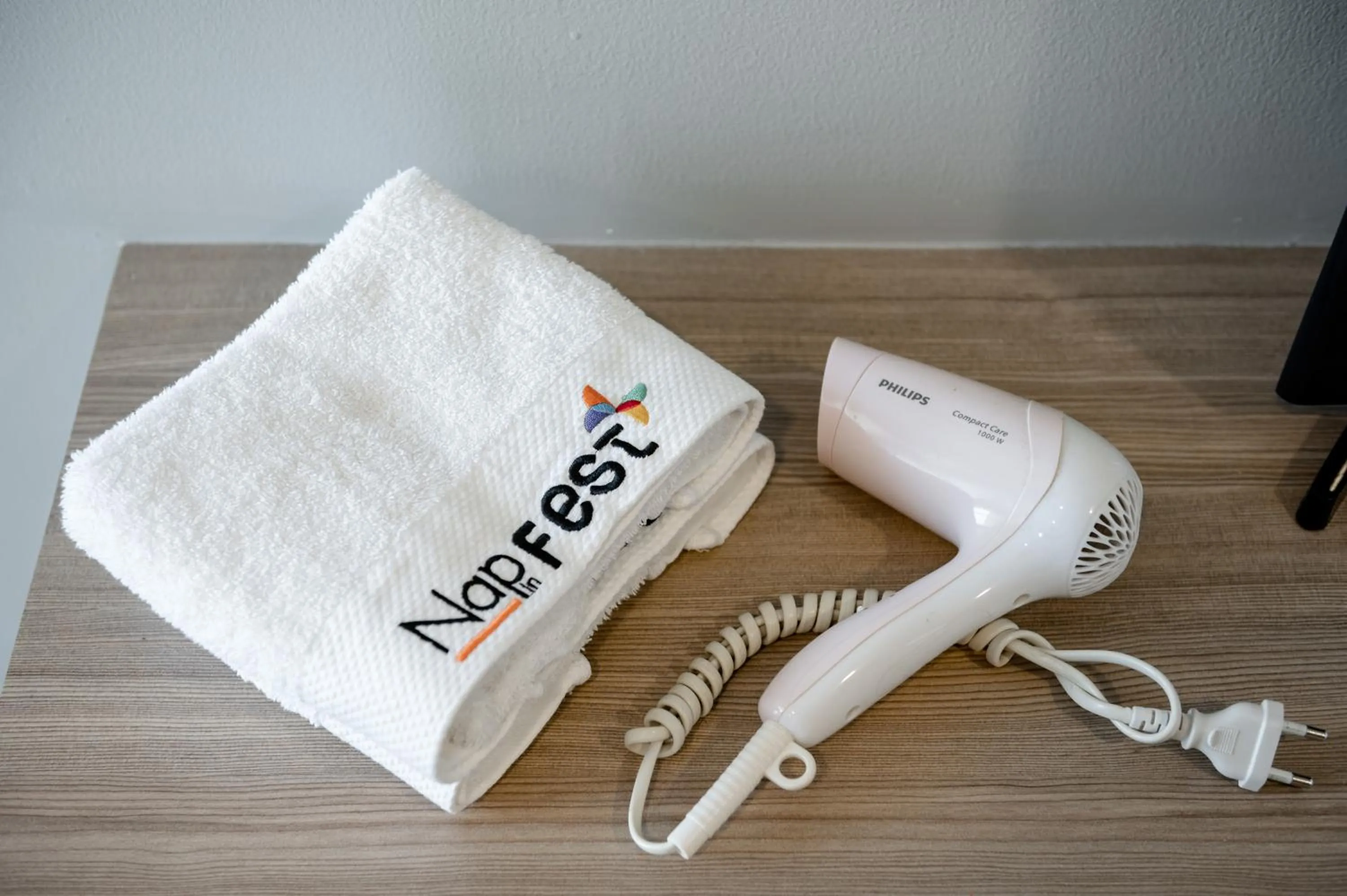 hair dryier in Nap In Fest