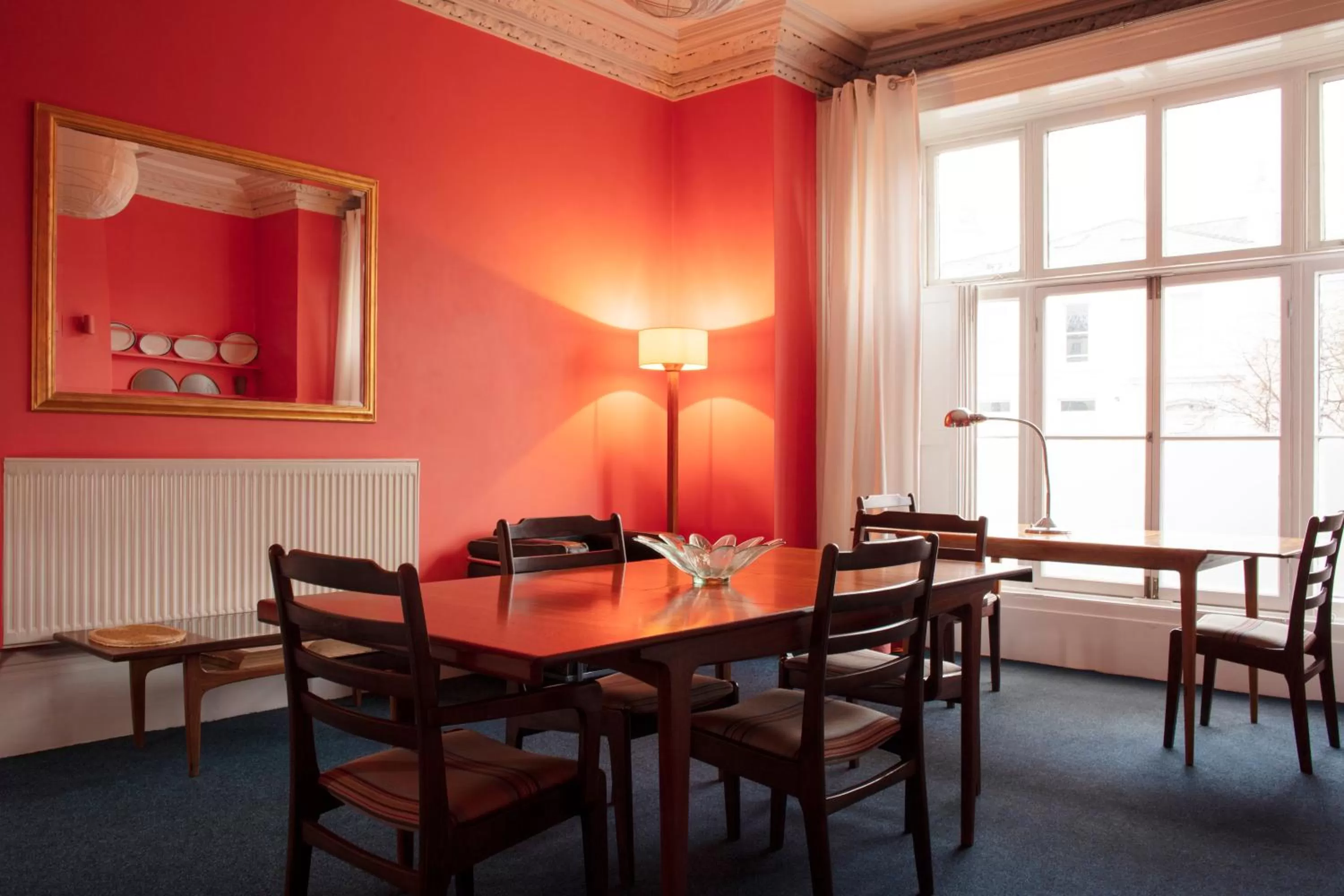 Restaurant/Places to Eat in Square Tree House