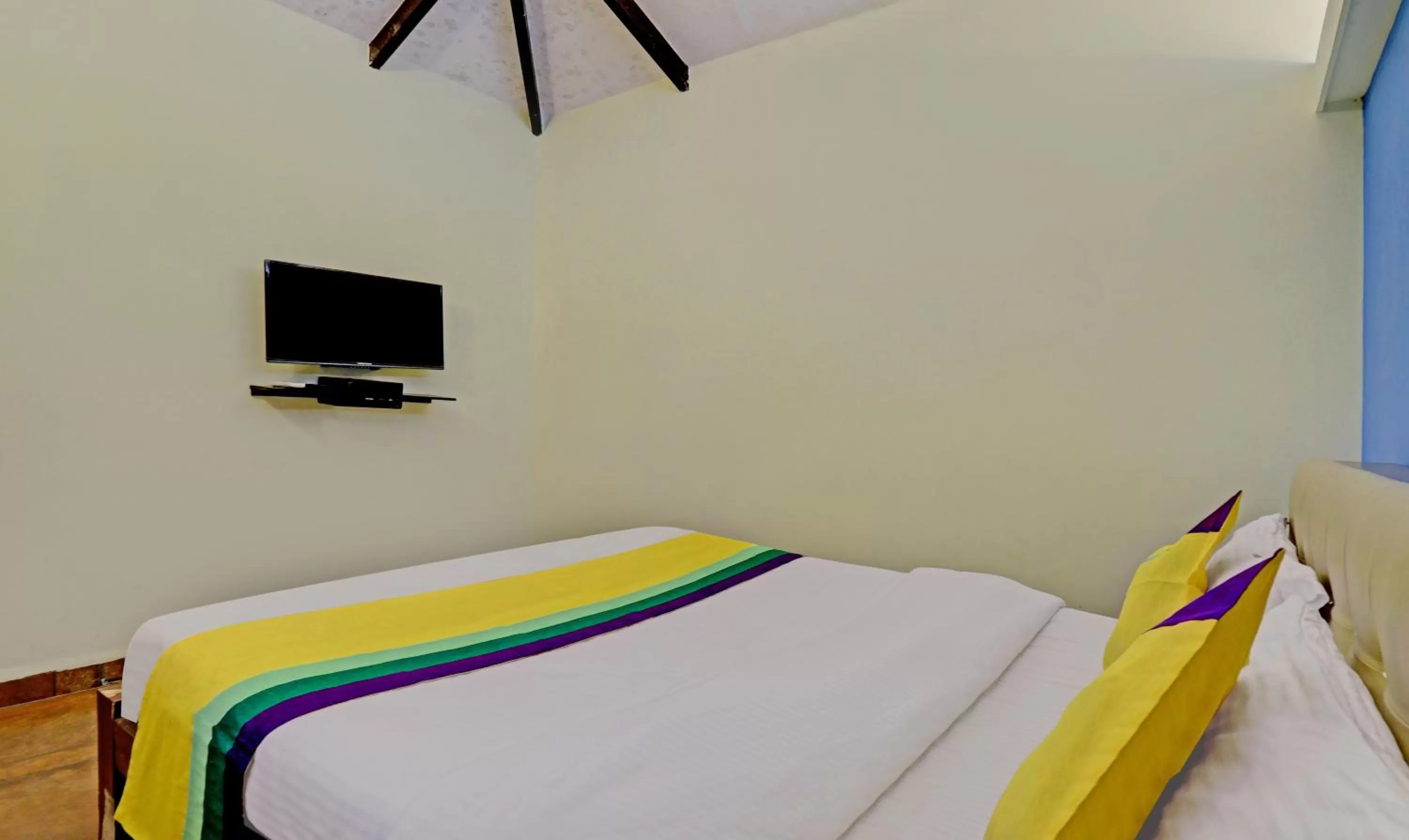 Bedroom, Bed in Itsy Hotels Vailankanni Natures Inn