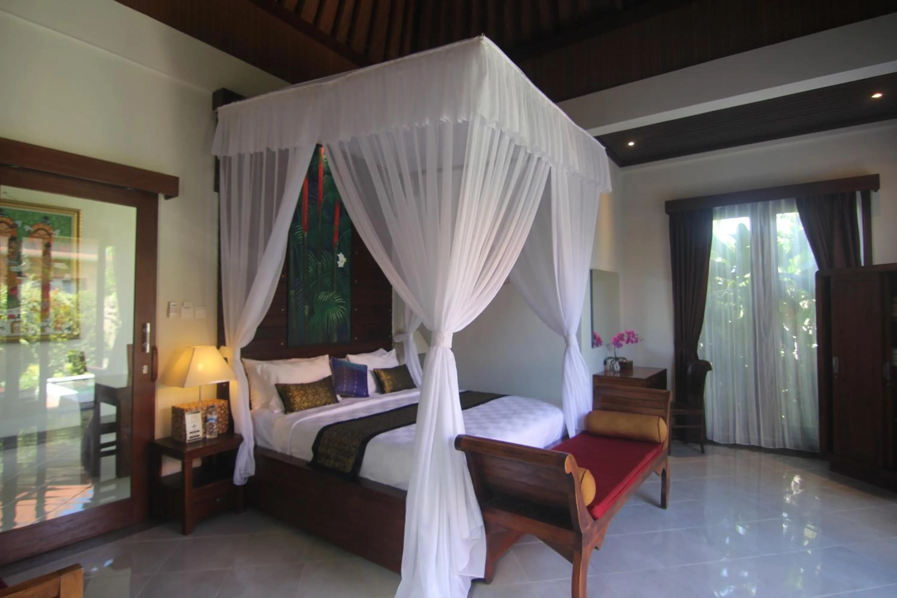 Bed in Ubud Paradise Villa