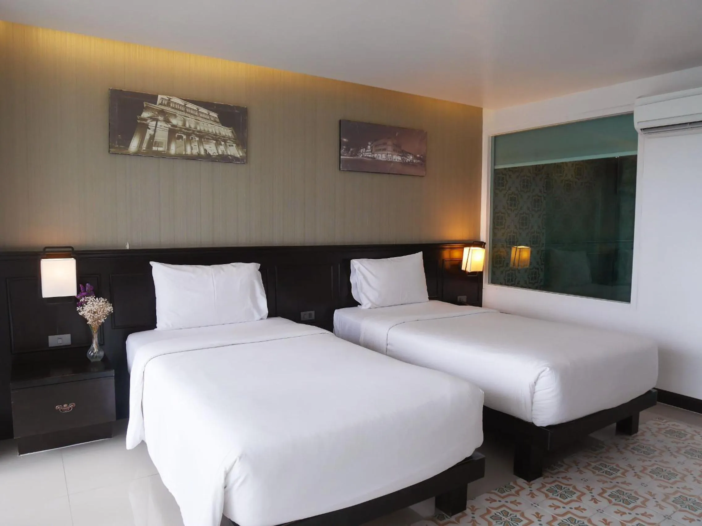 Bedroom, Bed in Grand Supicha City Hotel