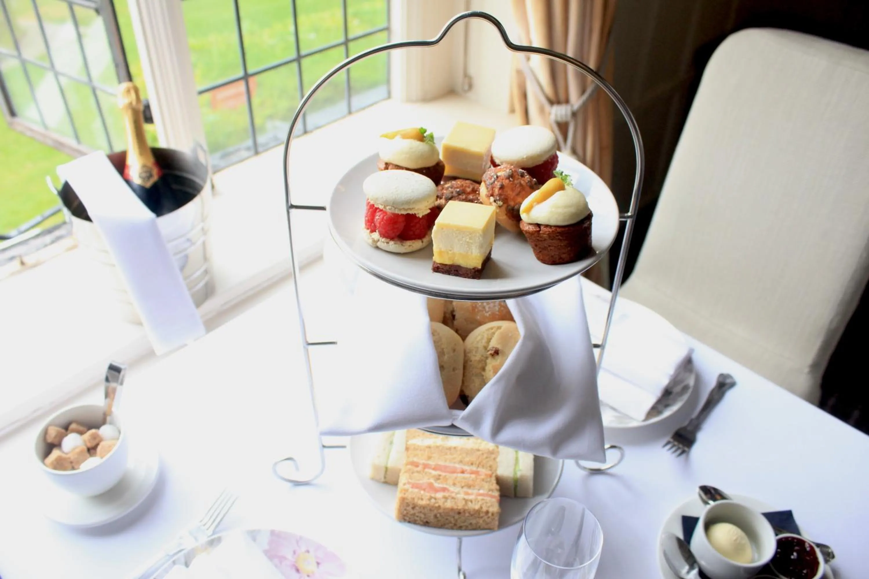 Restaurant/places to eat in The Manor Elstree