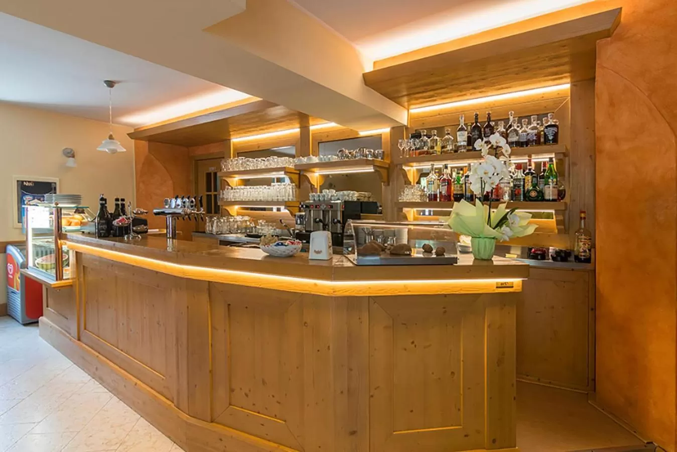 Restaurant/places to eat in Locanda Alpina