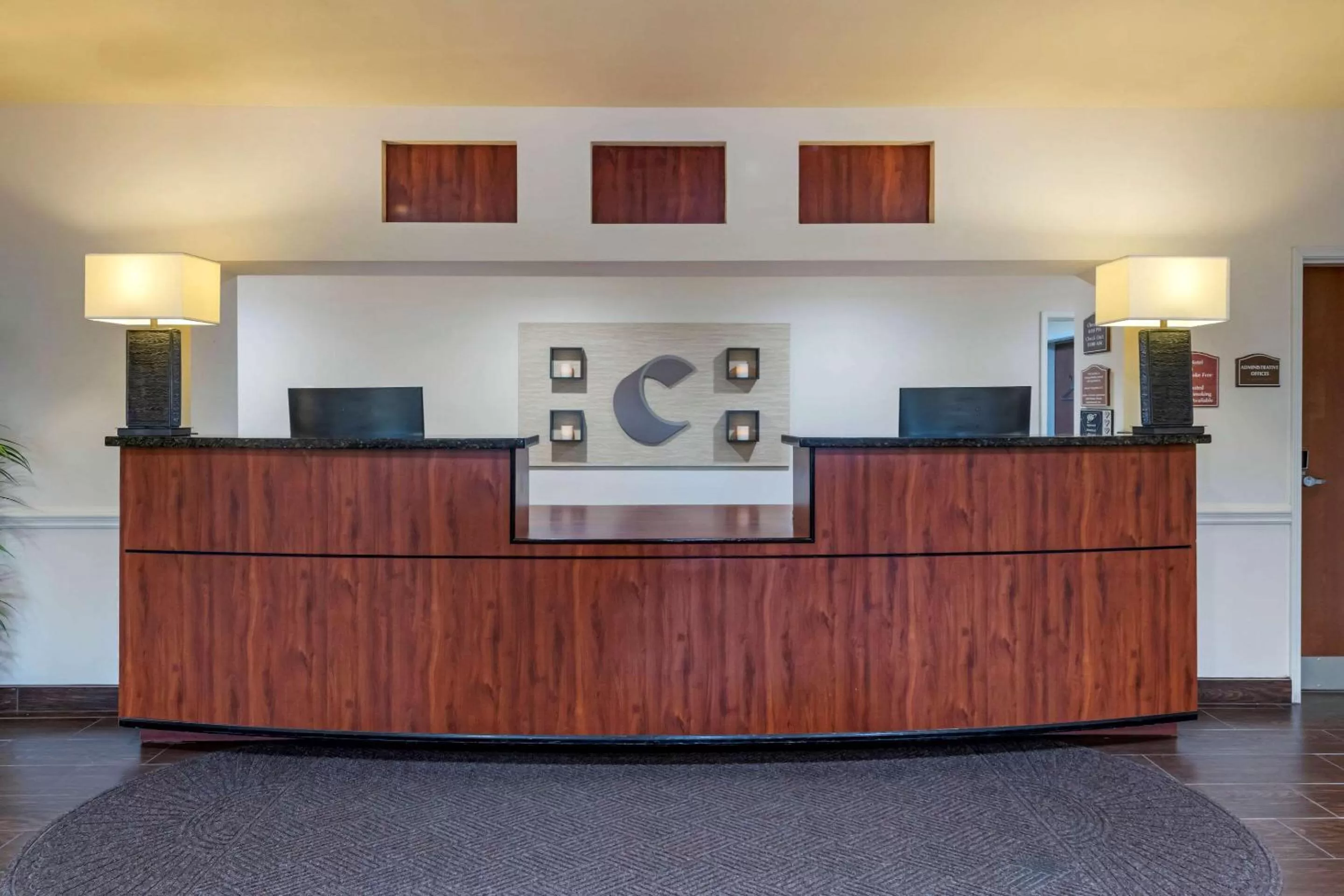 Lobby or reception in Comfort Inn & Suites Fort Myers Airport