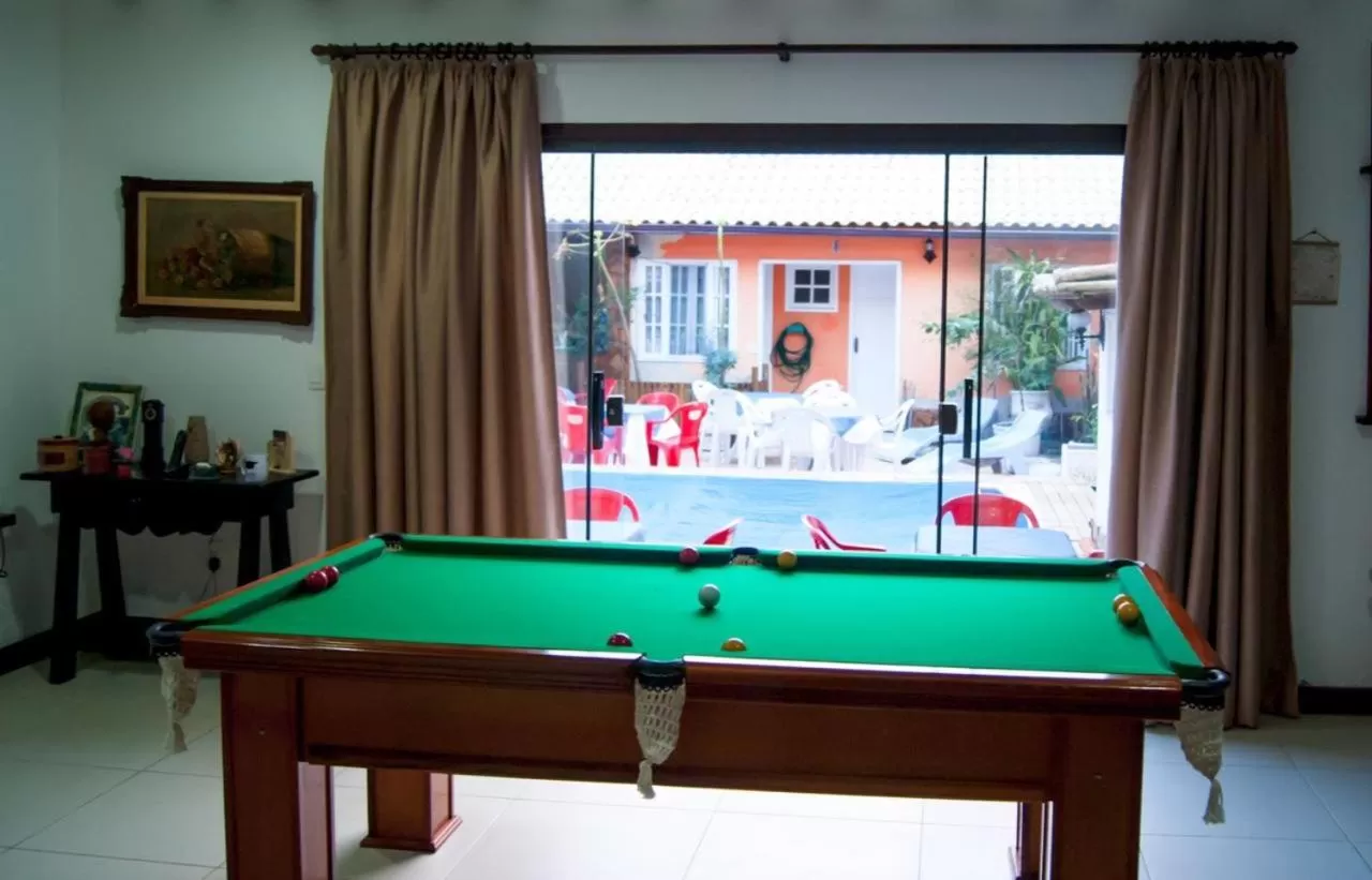 Game Room, Billiards in Pousada Fazendinha Unamar
