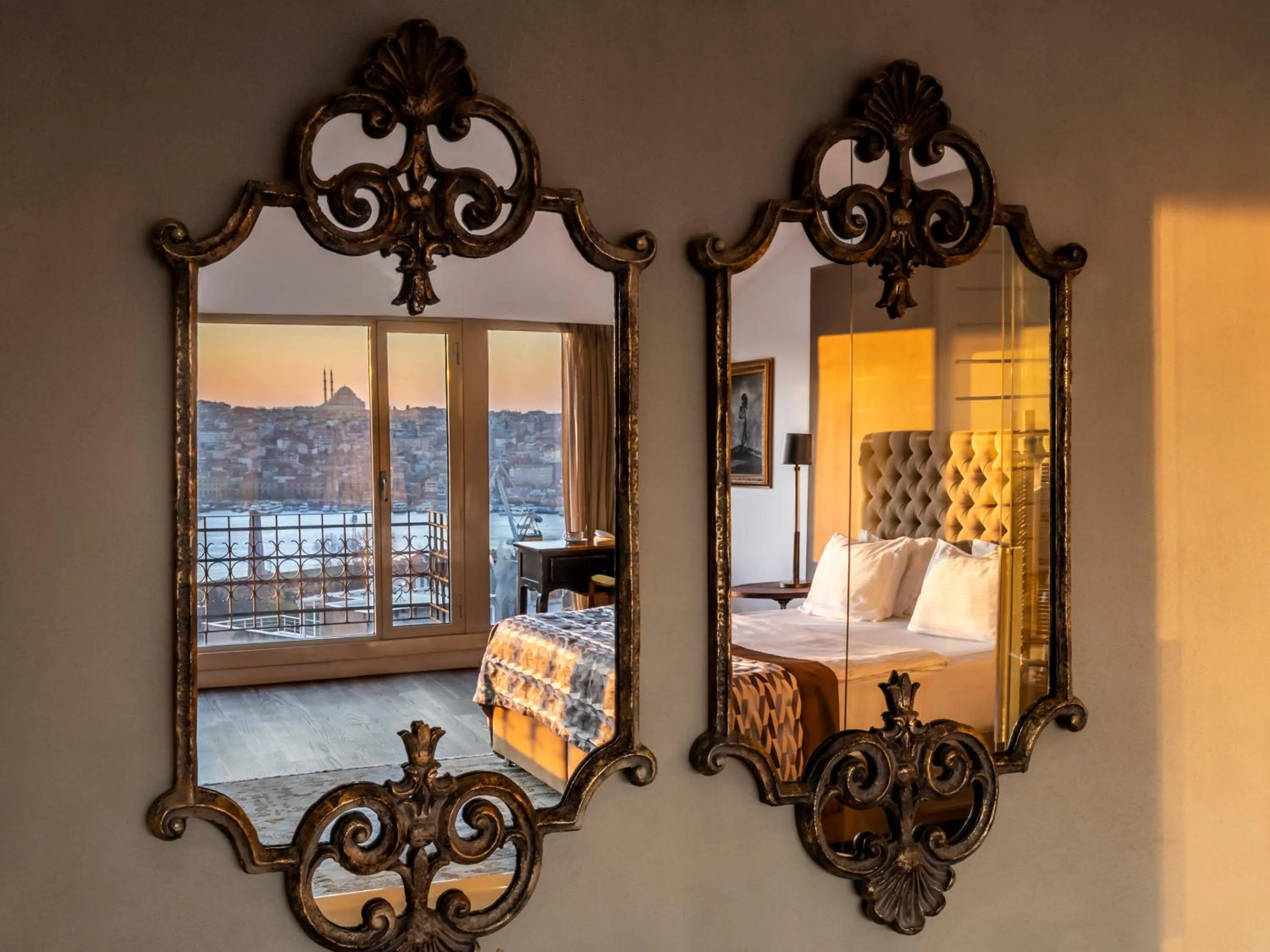 Sunset, Bed in Ansen Hotel and Suites