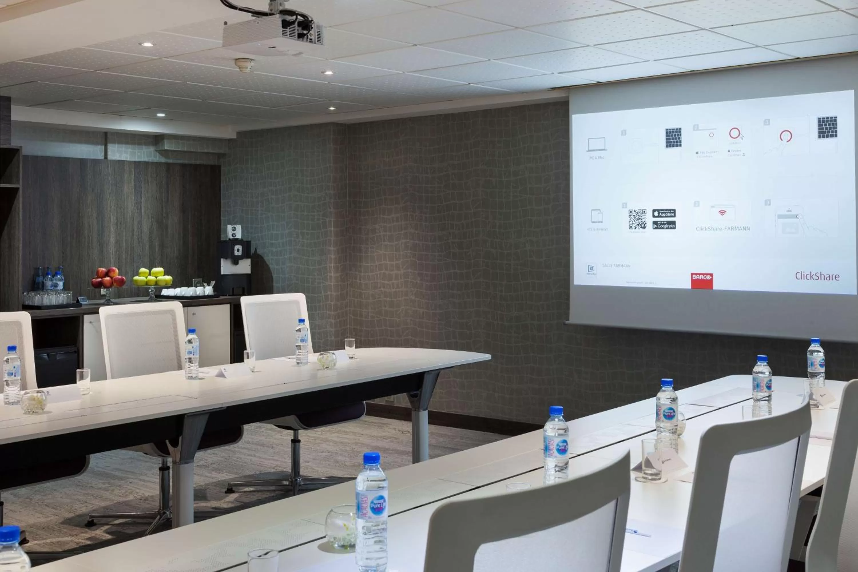 On site in Hotel Inn Paris CDG Airport