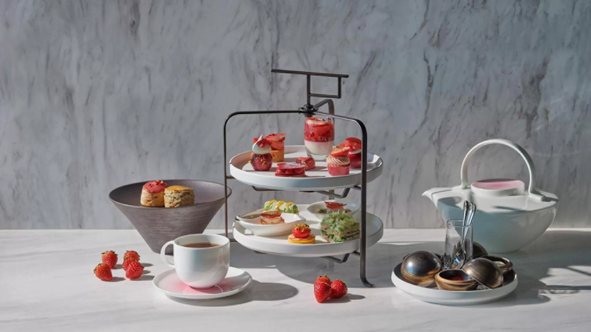 Food in Four Seasons Hotel Tokyo at Otemachi