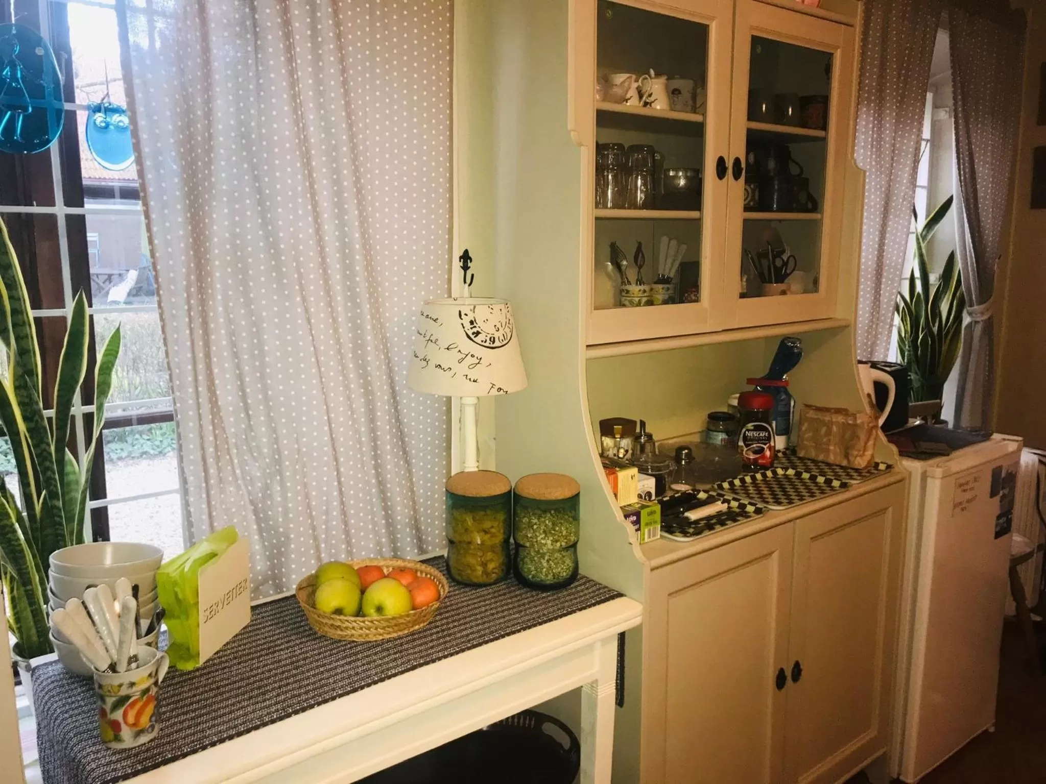 Breakfast, Kitchen/Kitchenette in Brunius Bed and Breakfast