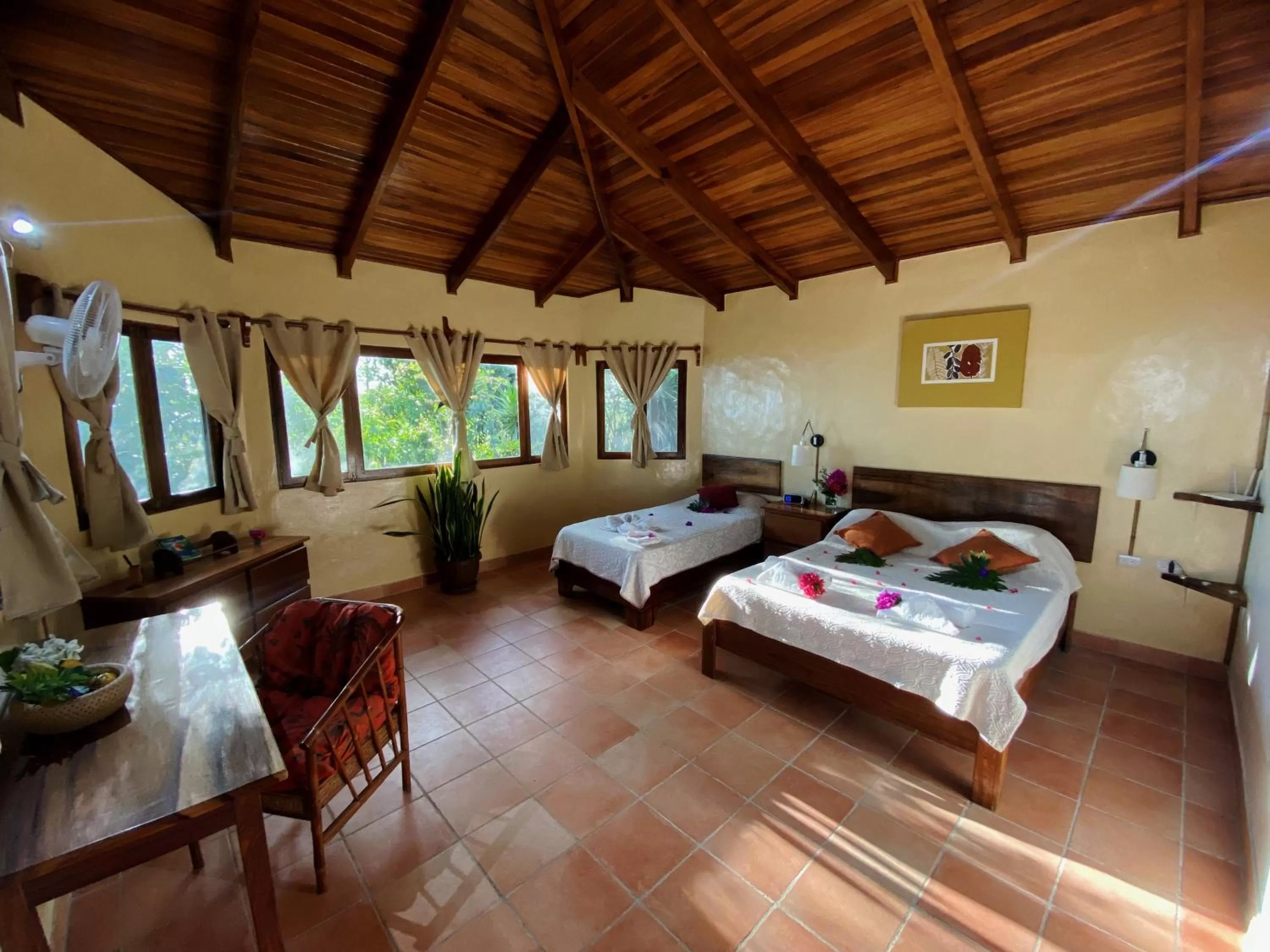 El Mirador Glamping & Apartments & Woodhouse & Swimingpool