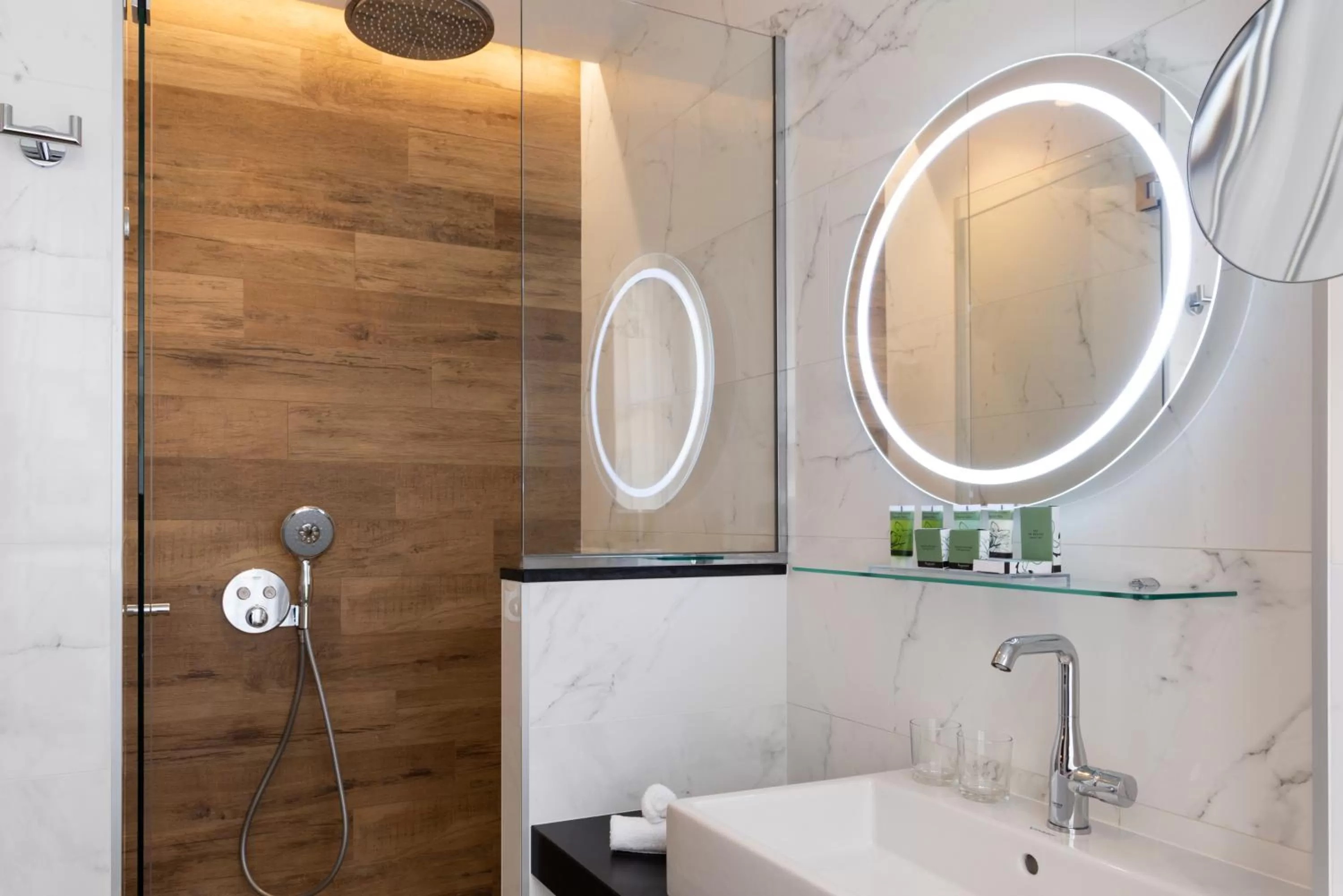 Shower in Lord Byron