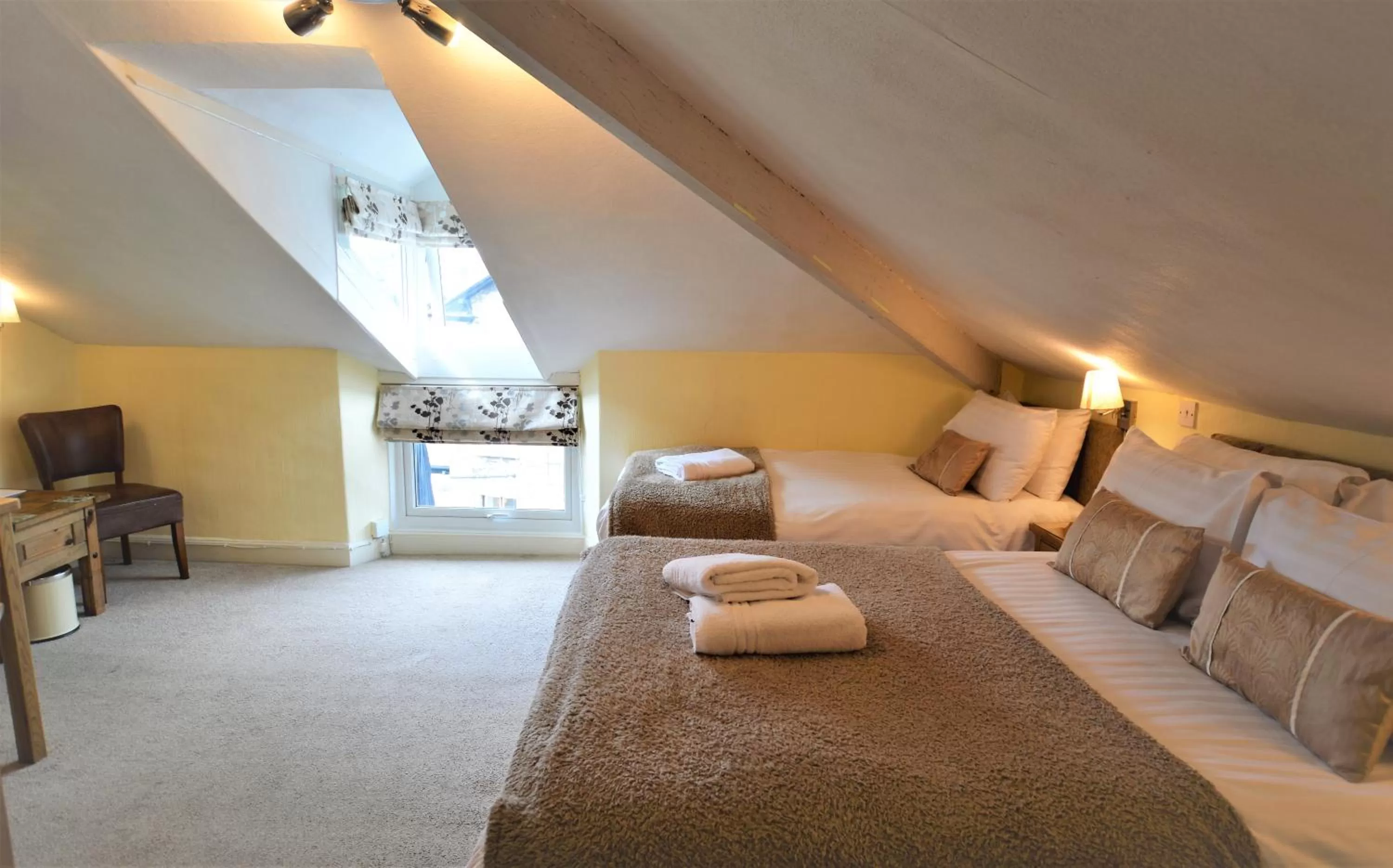 Photo of the whole room, Bed in All Seasons Guest House