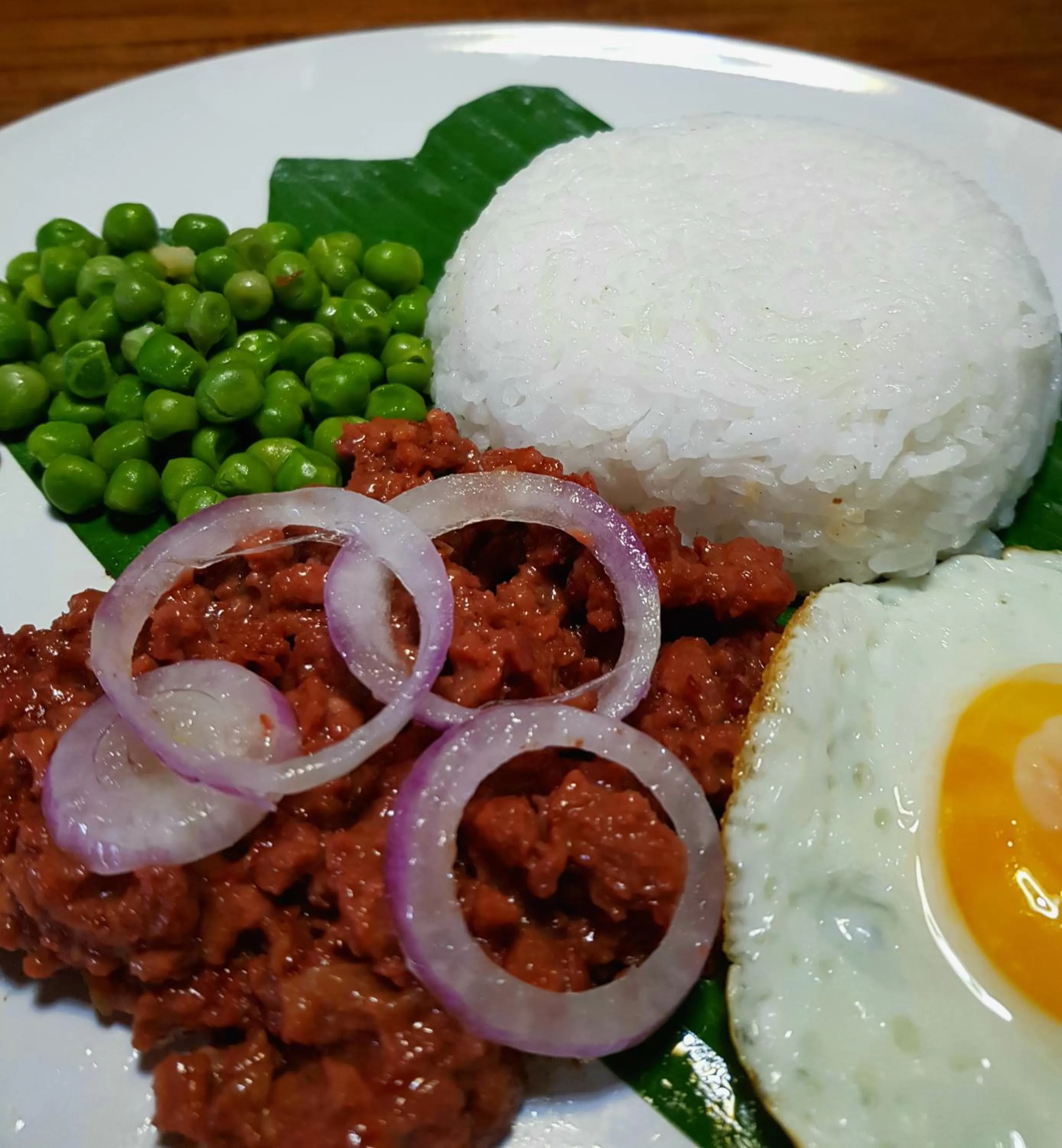 Food in The Half House by Elmar Cabin