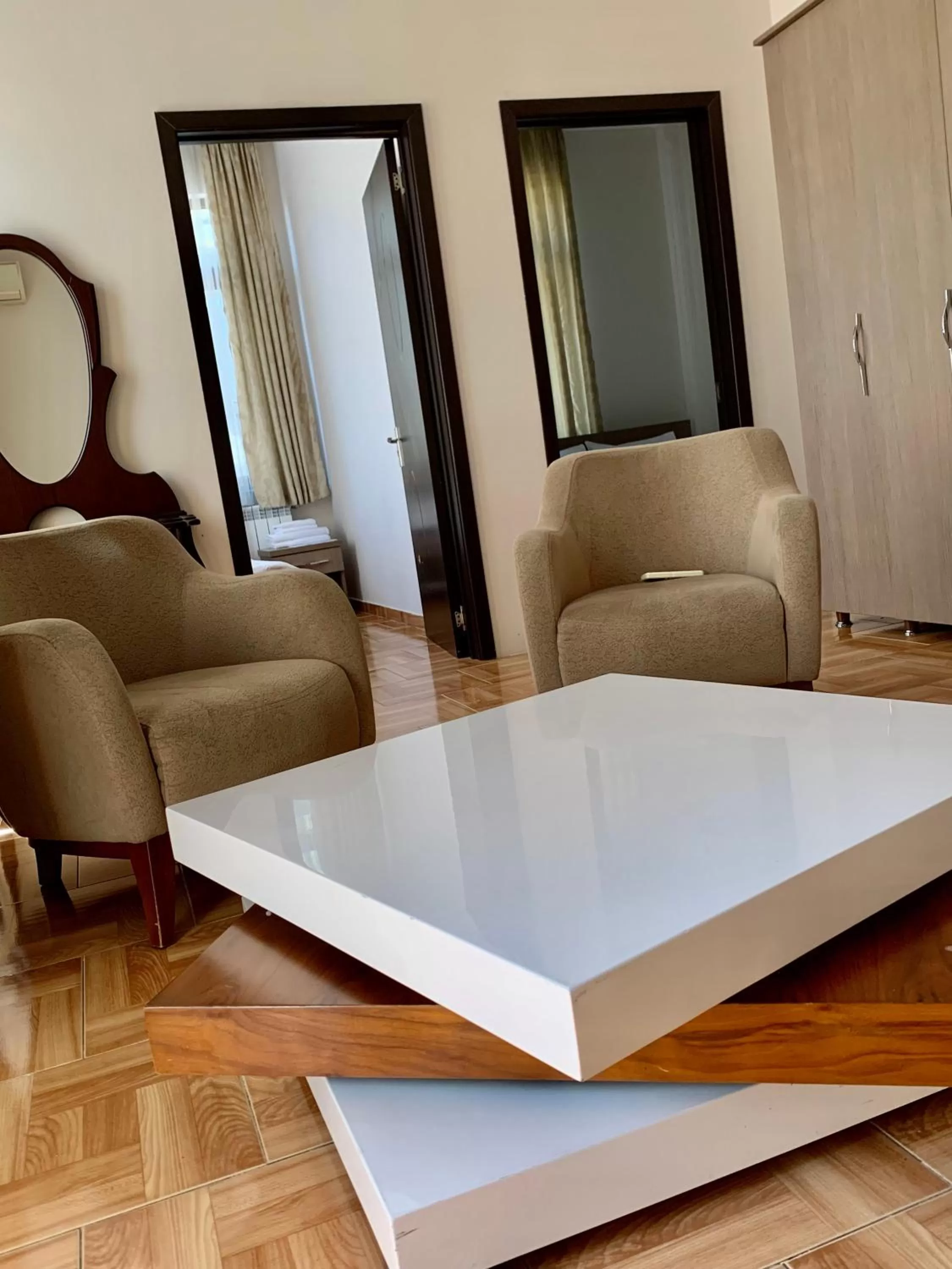 Living room, Seating Area in Hotel Port Altus