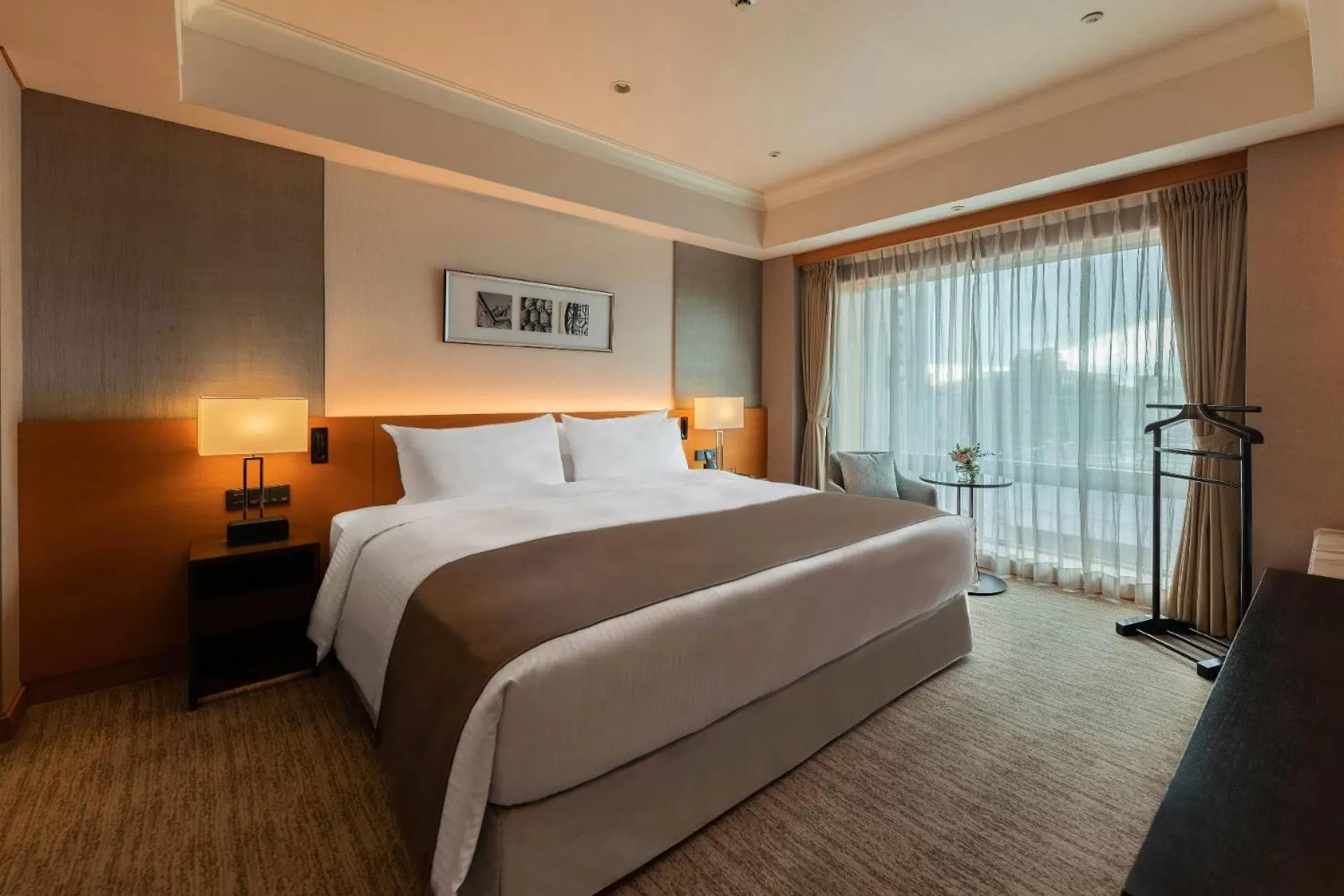 Bed in Hotel Metropolitan Premier Taipei