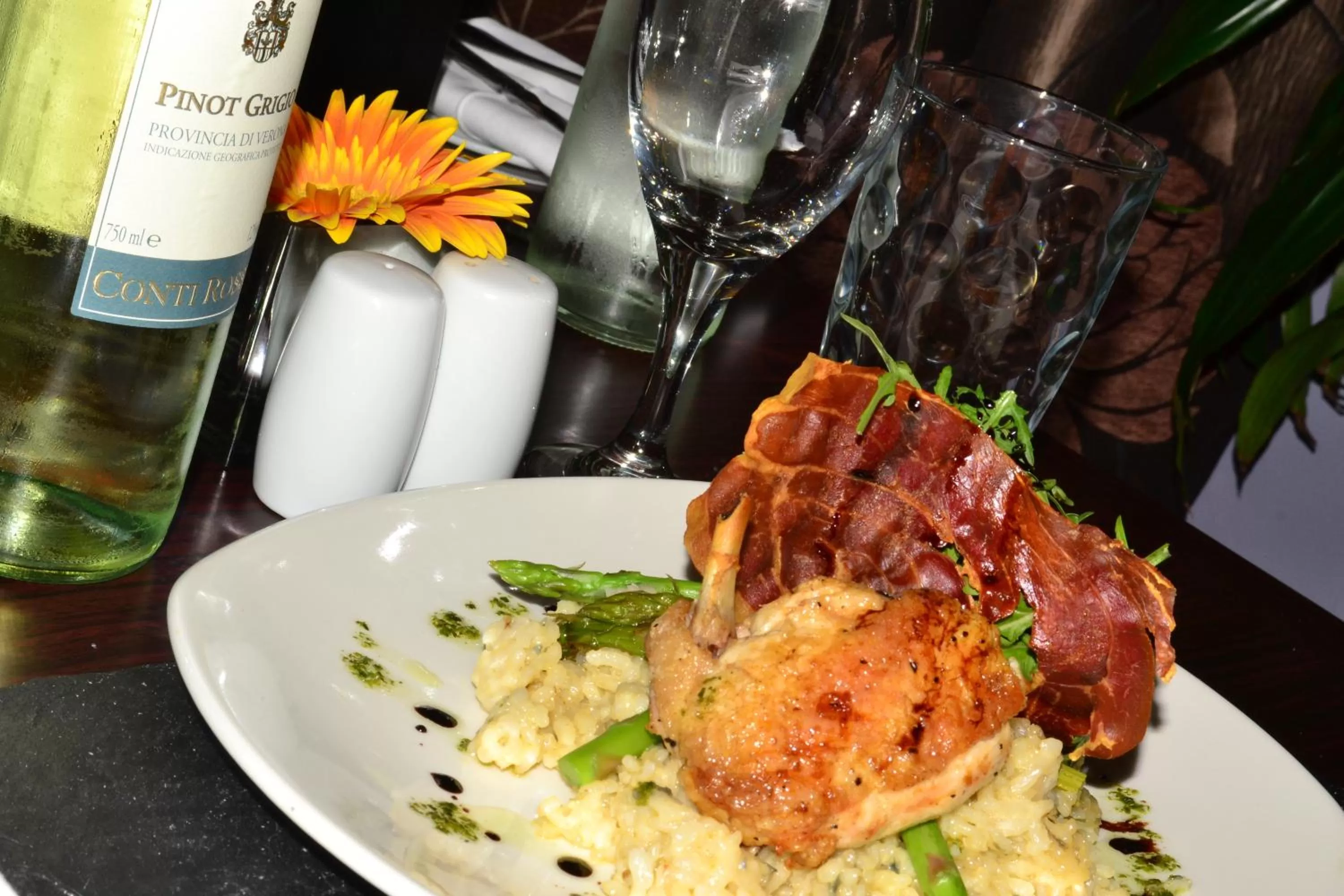 Food and drinks in Stotfield Hotel