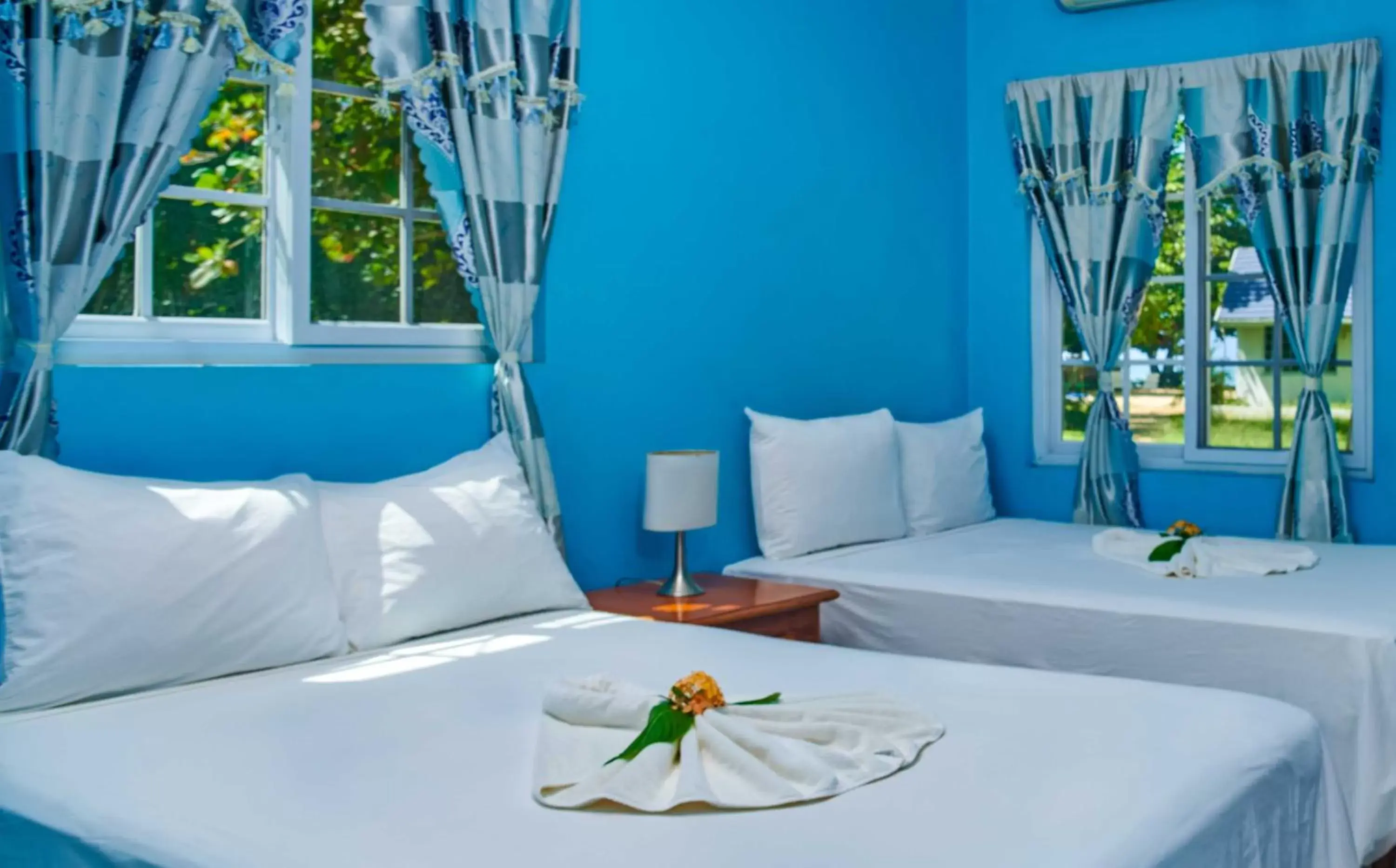 Standard Double Room in Yellow Bird Sea Standard Double Room in Yellow Bird Sea